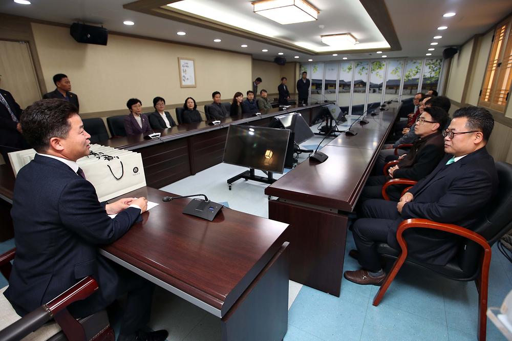 직원 고3 자녀 찹살떡 전달 사진