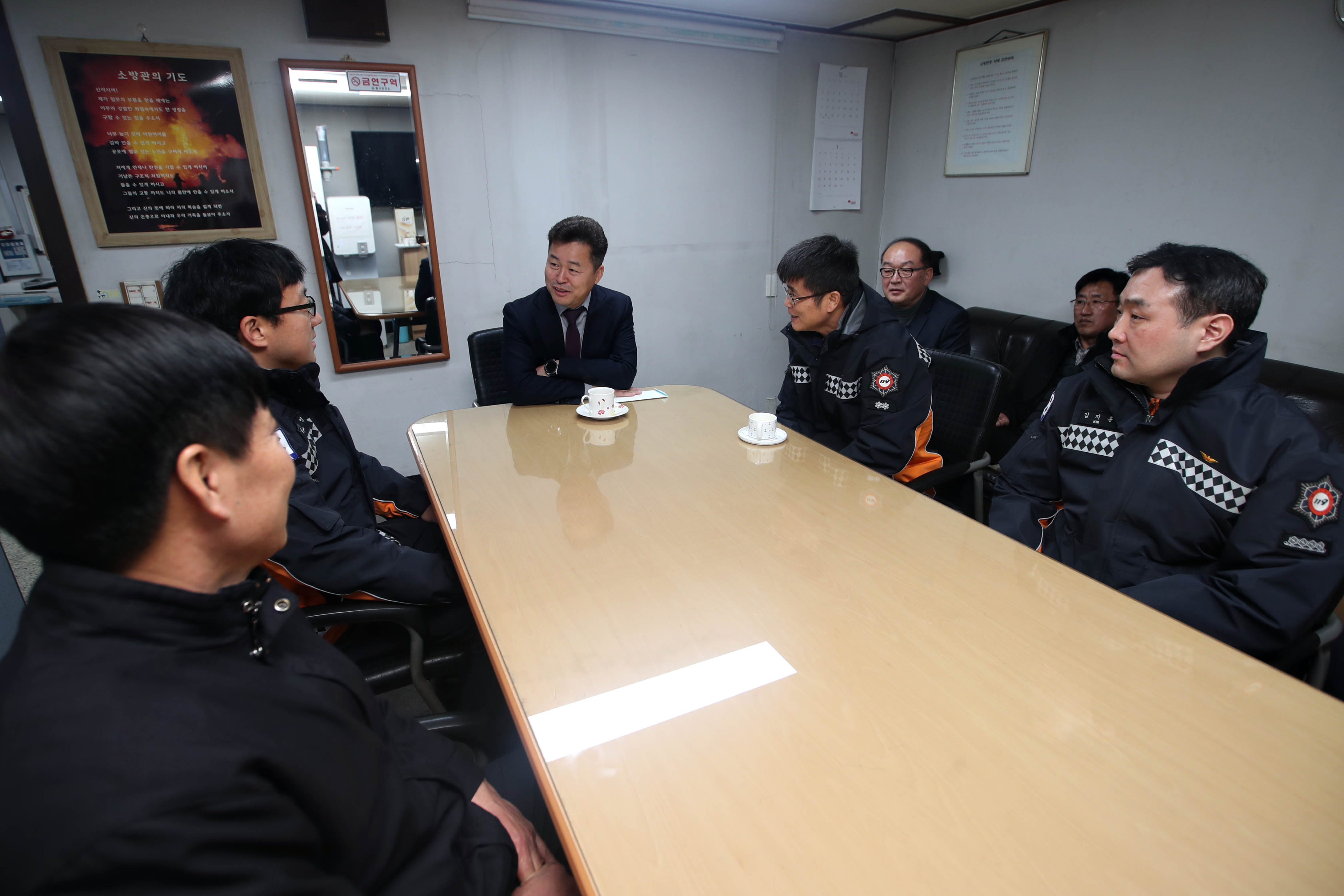 20190110_송현119안전센터_방문_격려8.jpg 이미지