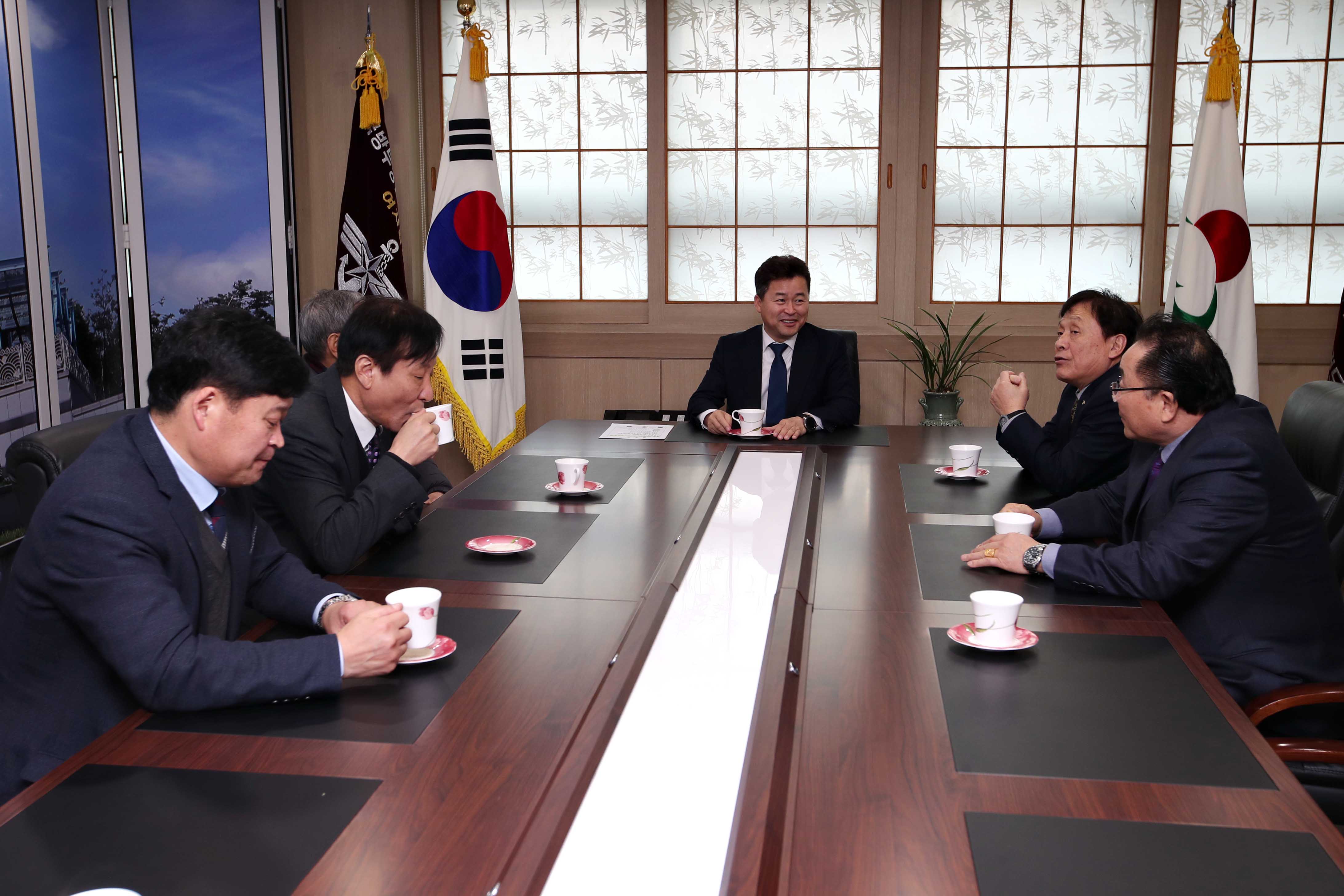 20190121_2019년_새마을금고_동구협의회_사랑의_좀도리_쌀_전달식3.jpg 이미지