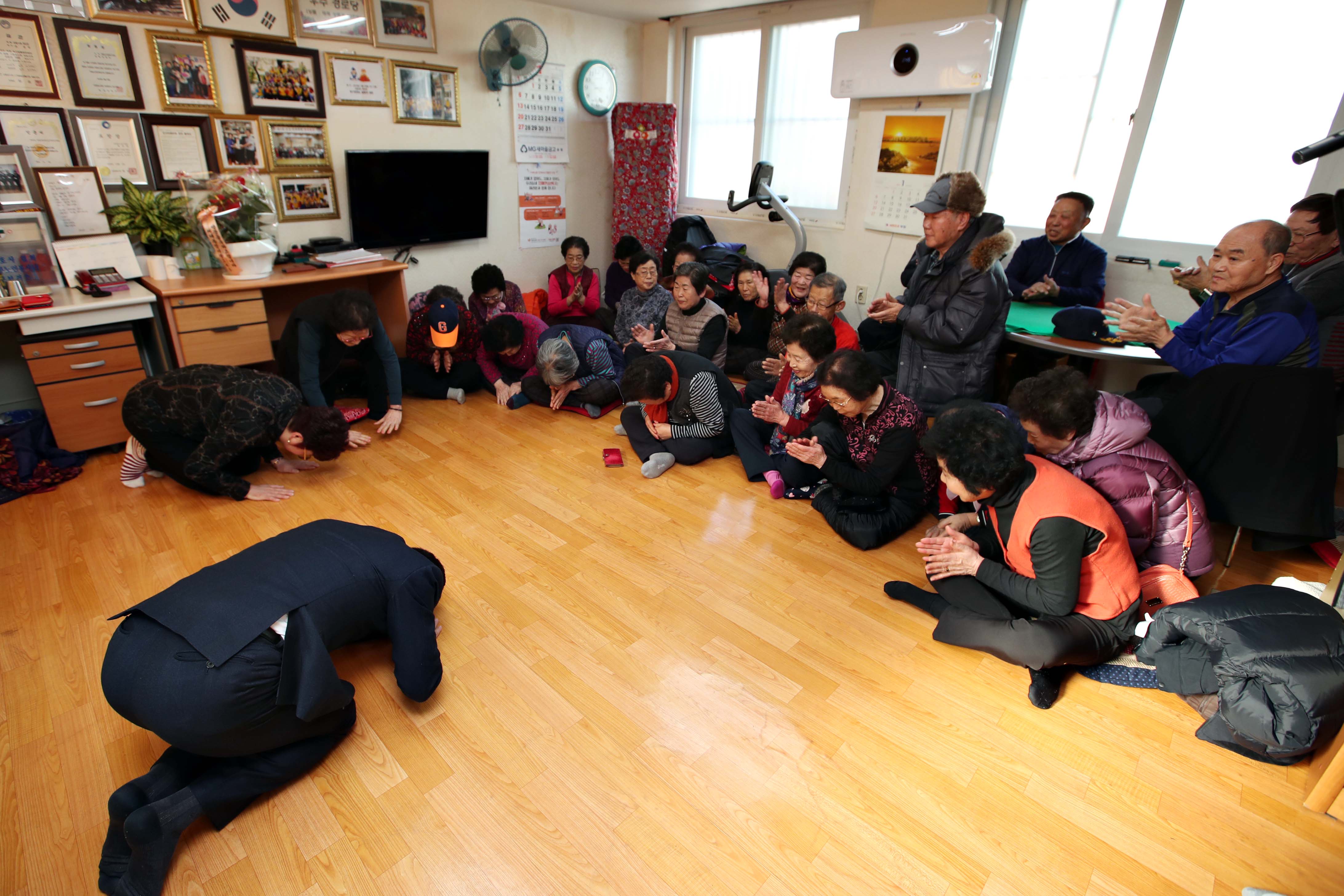20190129_설맞이_경로당_방문_1일차6.jpg 이미지