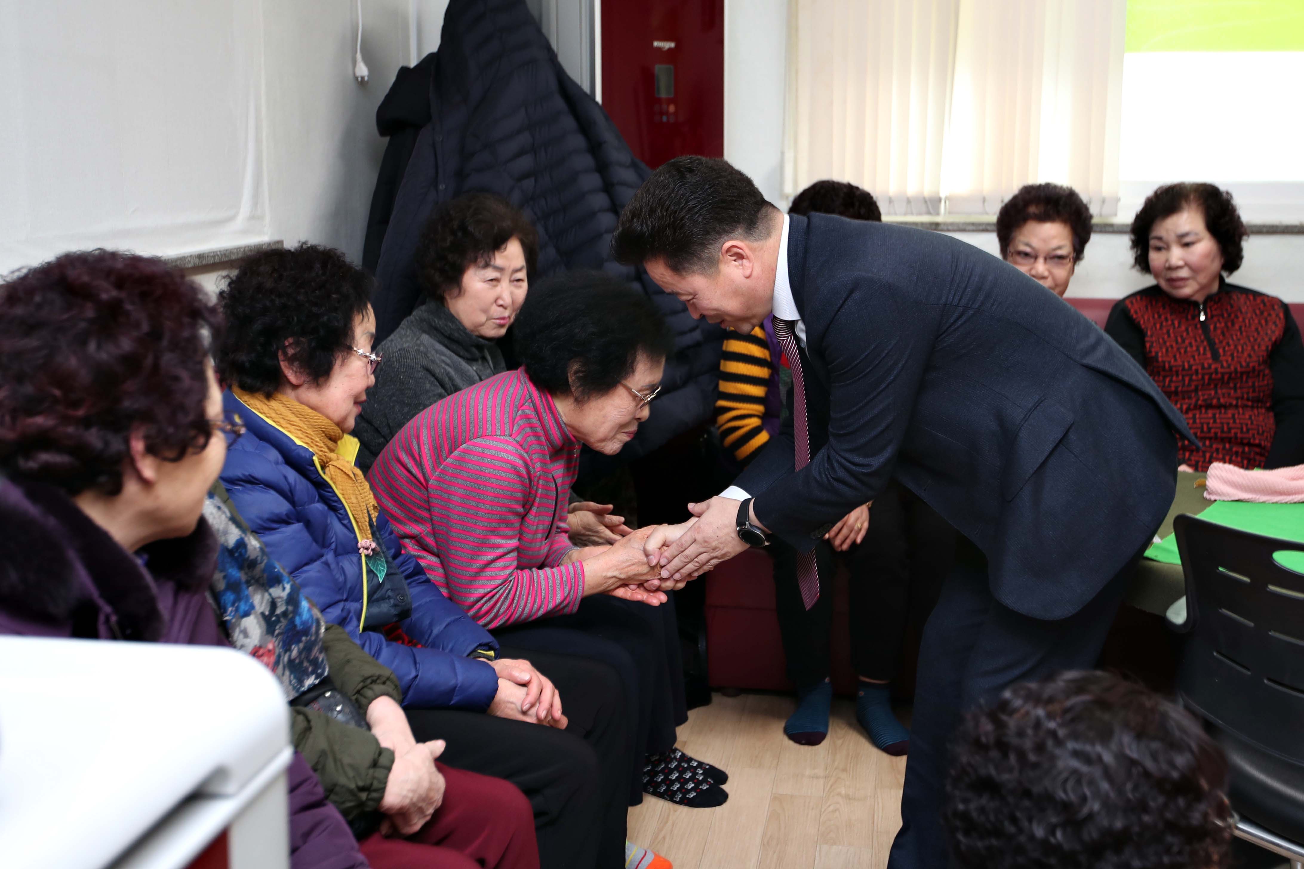 20190130_설맞이_경로당_방문_2일차23.jpg 이미지