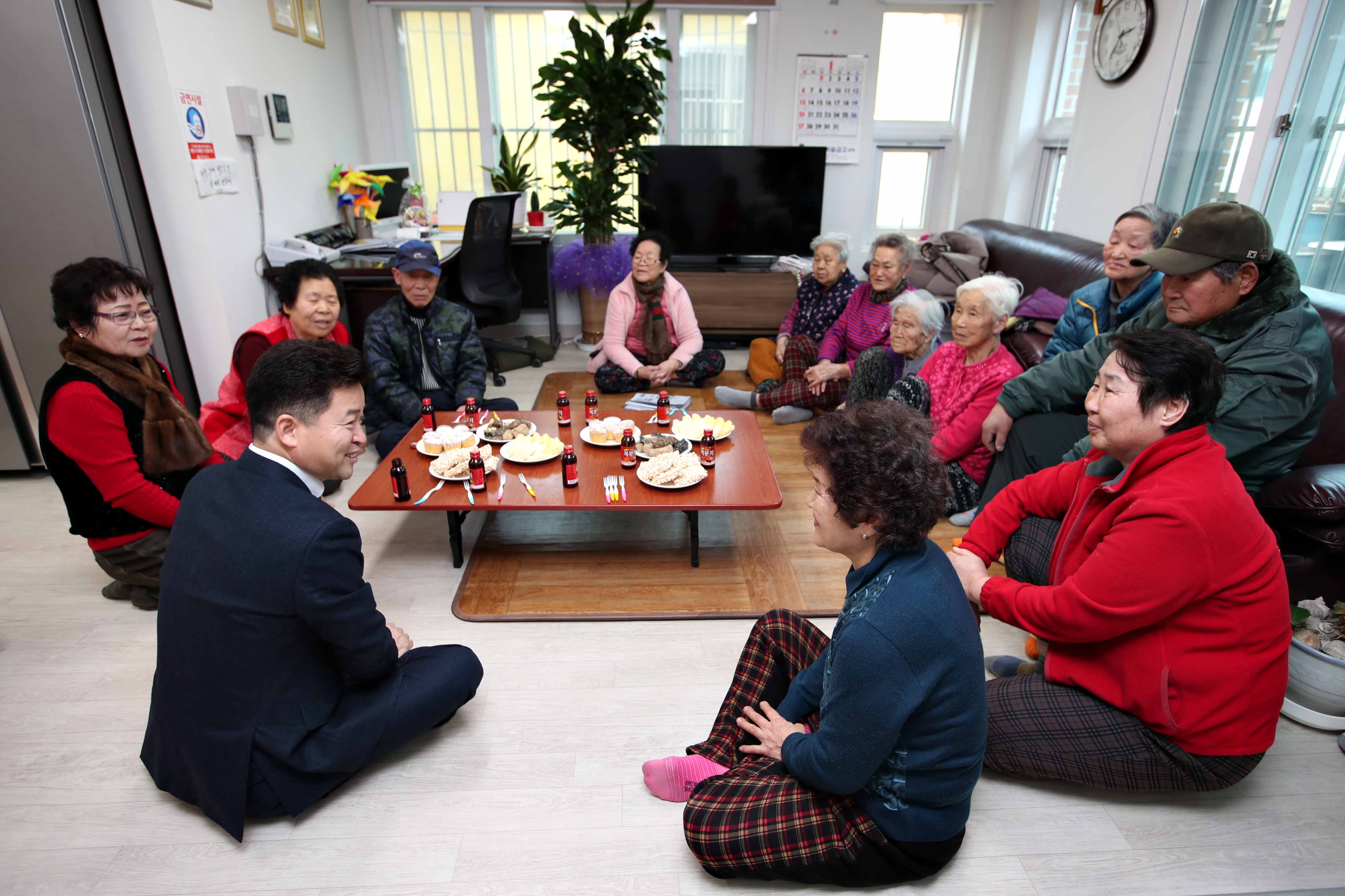 20190131_설맞이_경로당_방문_3일차2.jpg 이미지