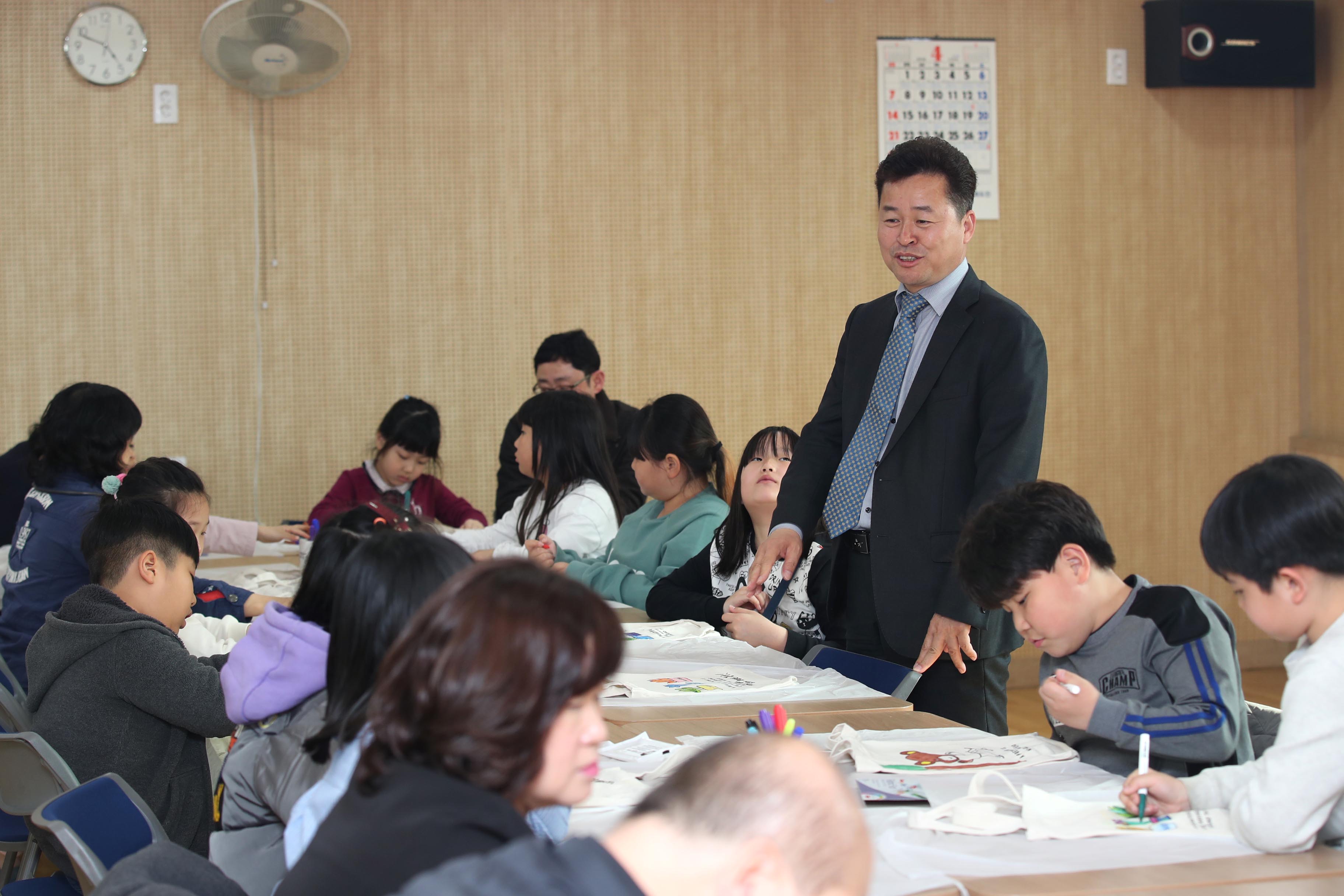 20190411_만석동_현장톡톡_구청장실2.jpg 이미지