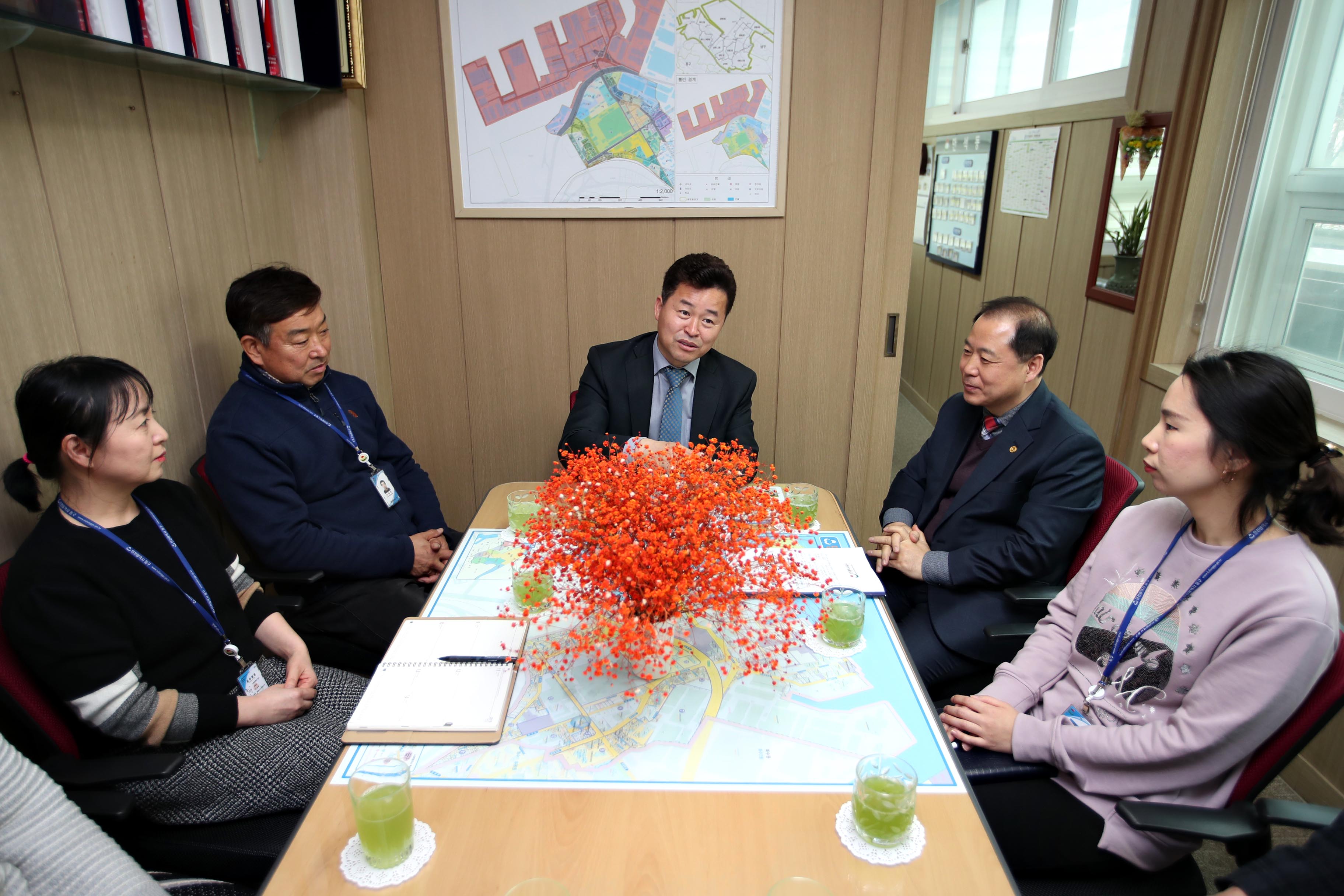 20190411_만석동_현장톡톡_구청장실9.jpg 이미지