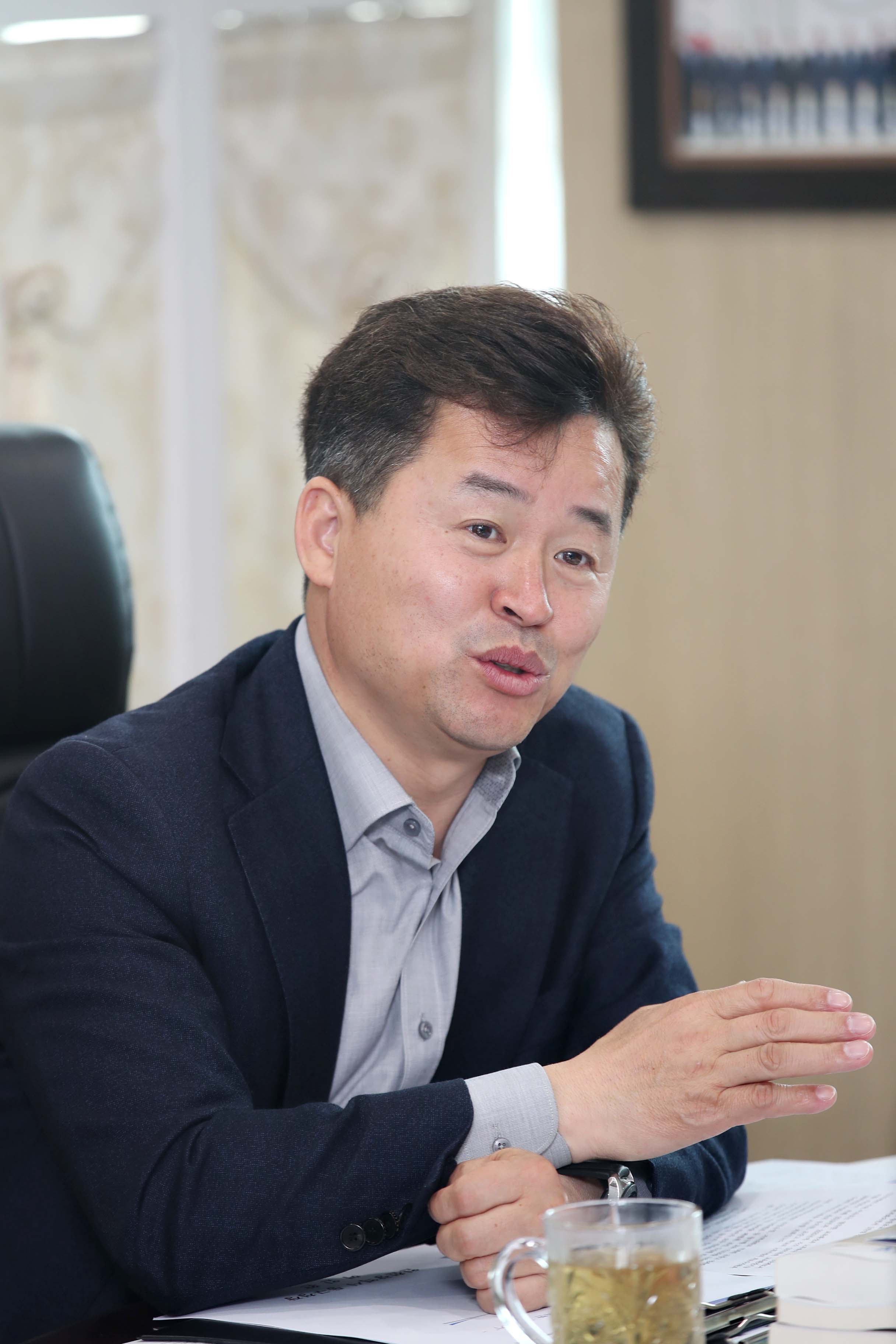20190416_한국경제신문_인터뷰2.jpg 이미지