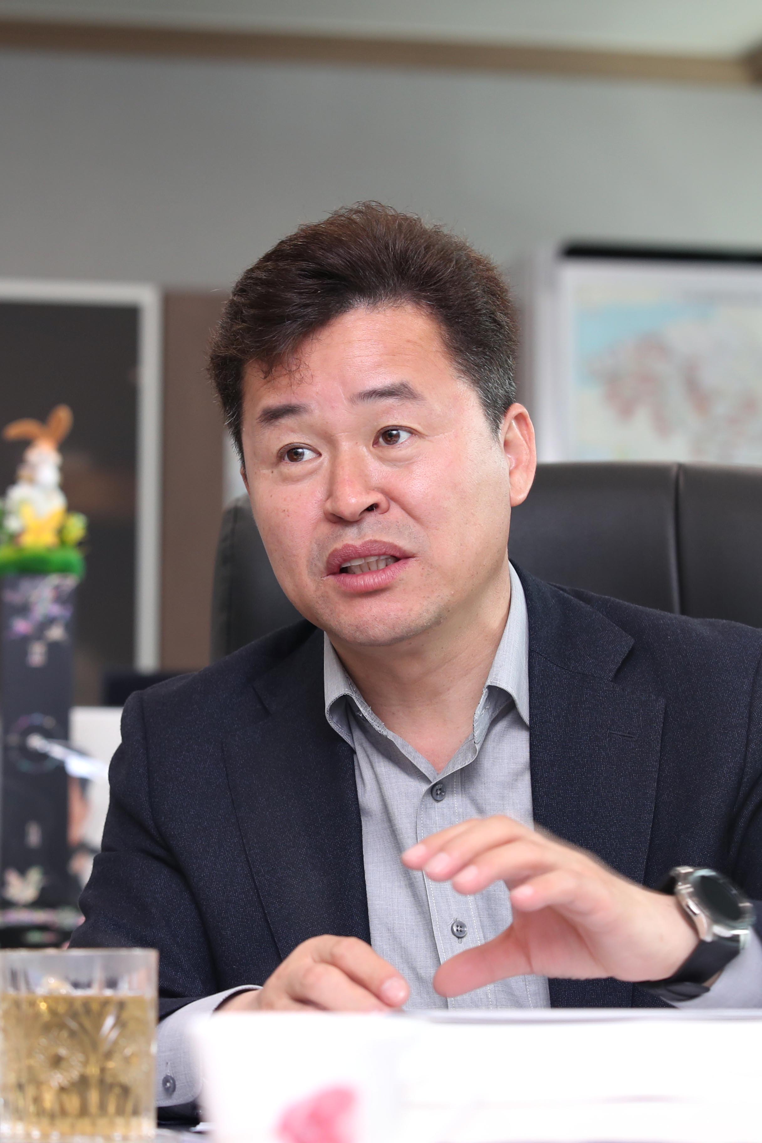 20190416_한국경제신문_인터뷰7.jpg 이미지