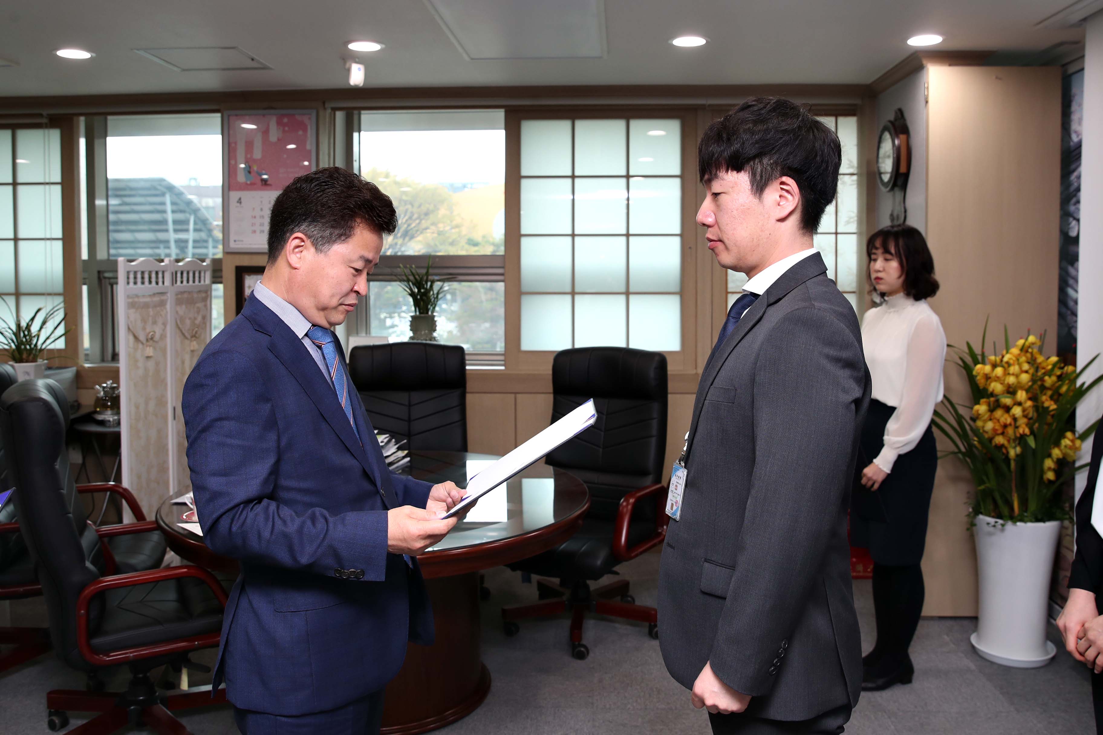 20190418_임용장_수여식6.jpg 이미지