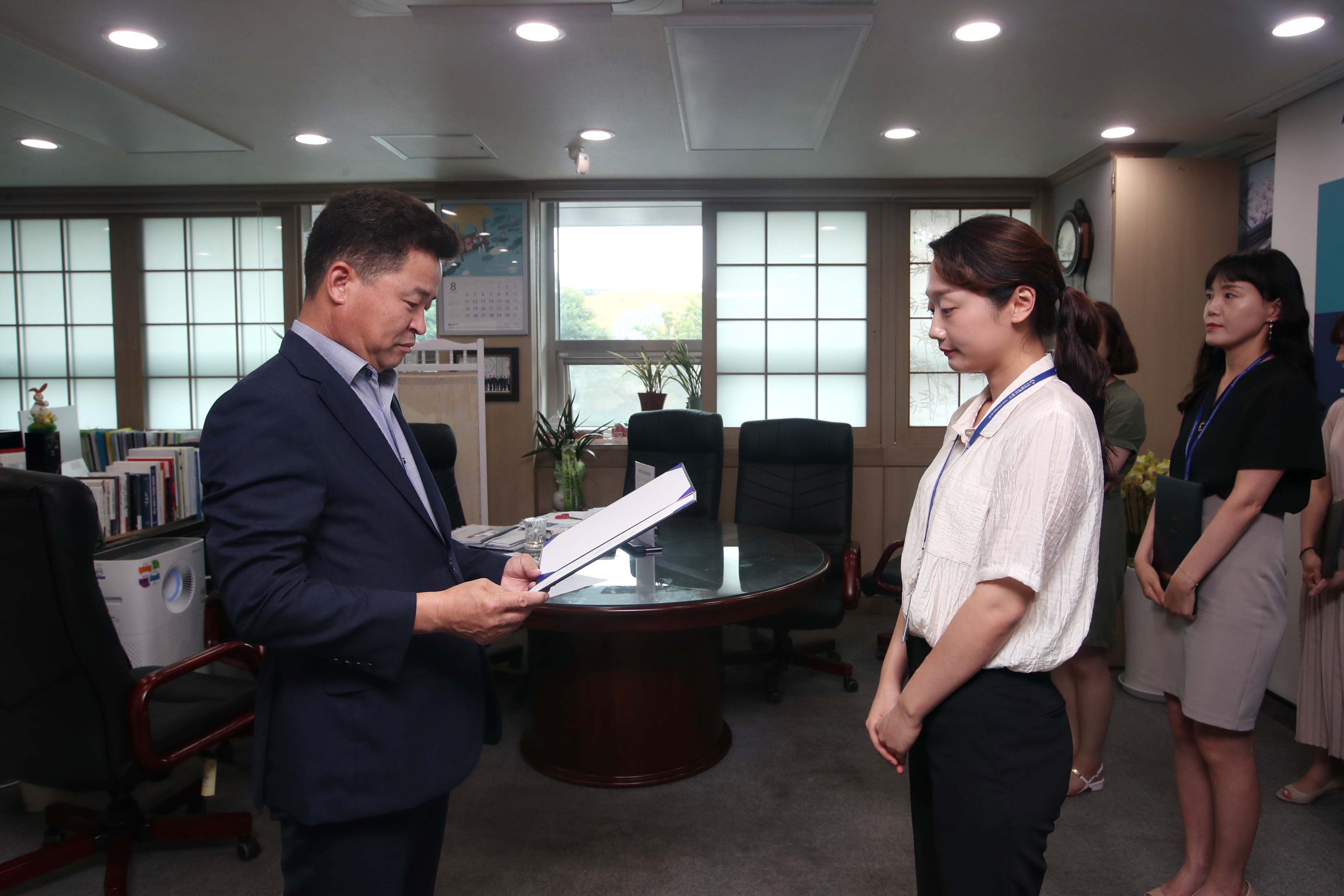 20190820_임용장_수여식8.jpg 이미지