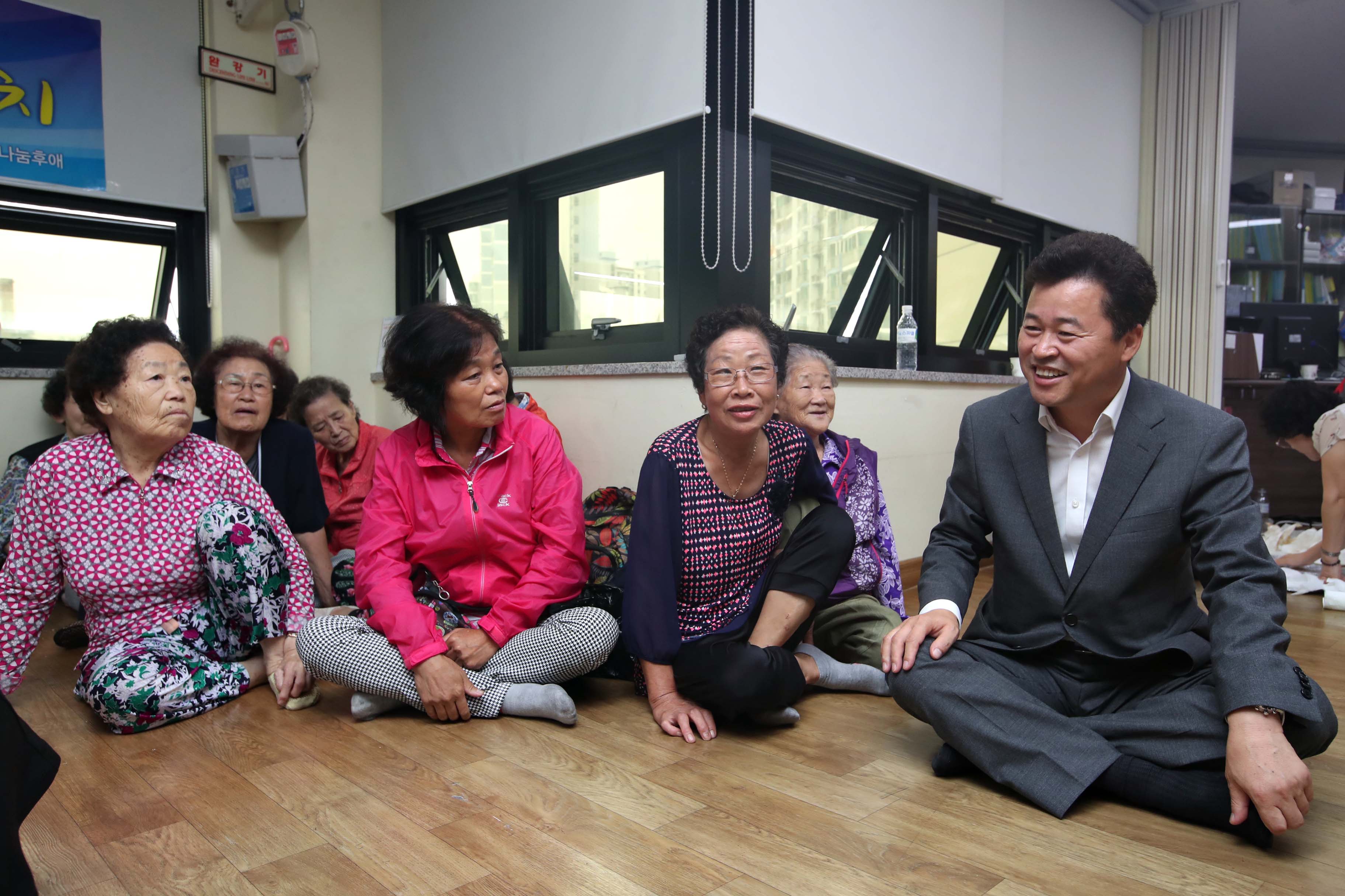 20190910_만석동_쪽방상담소_추석명절_나눔잔치2.jpg 이미지