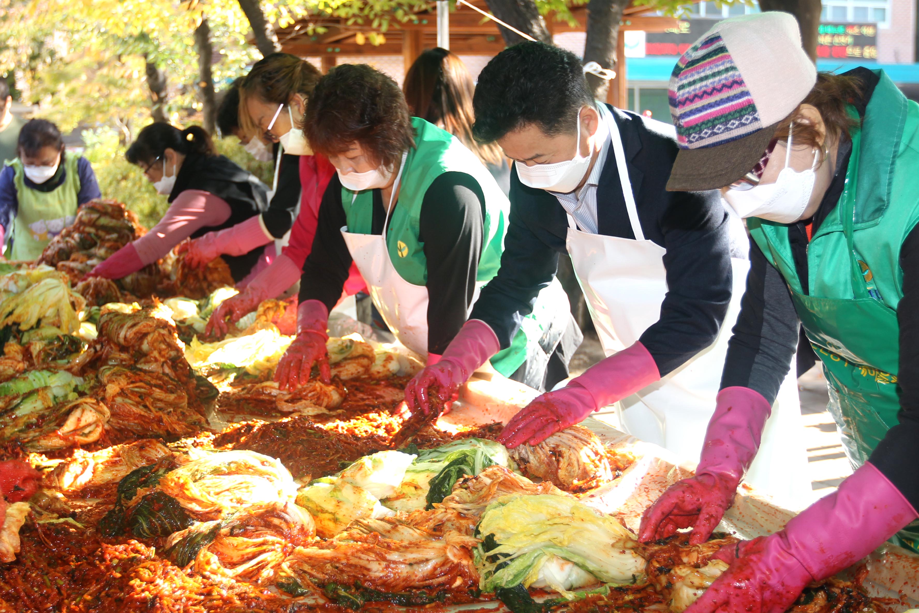 20191101_만석동_사랑의_김장_김치_나눔3.jpg 이미지