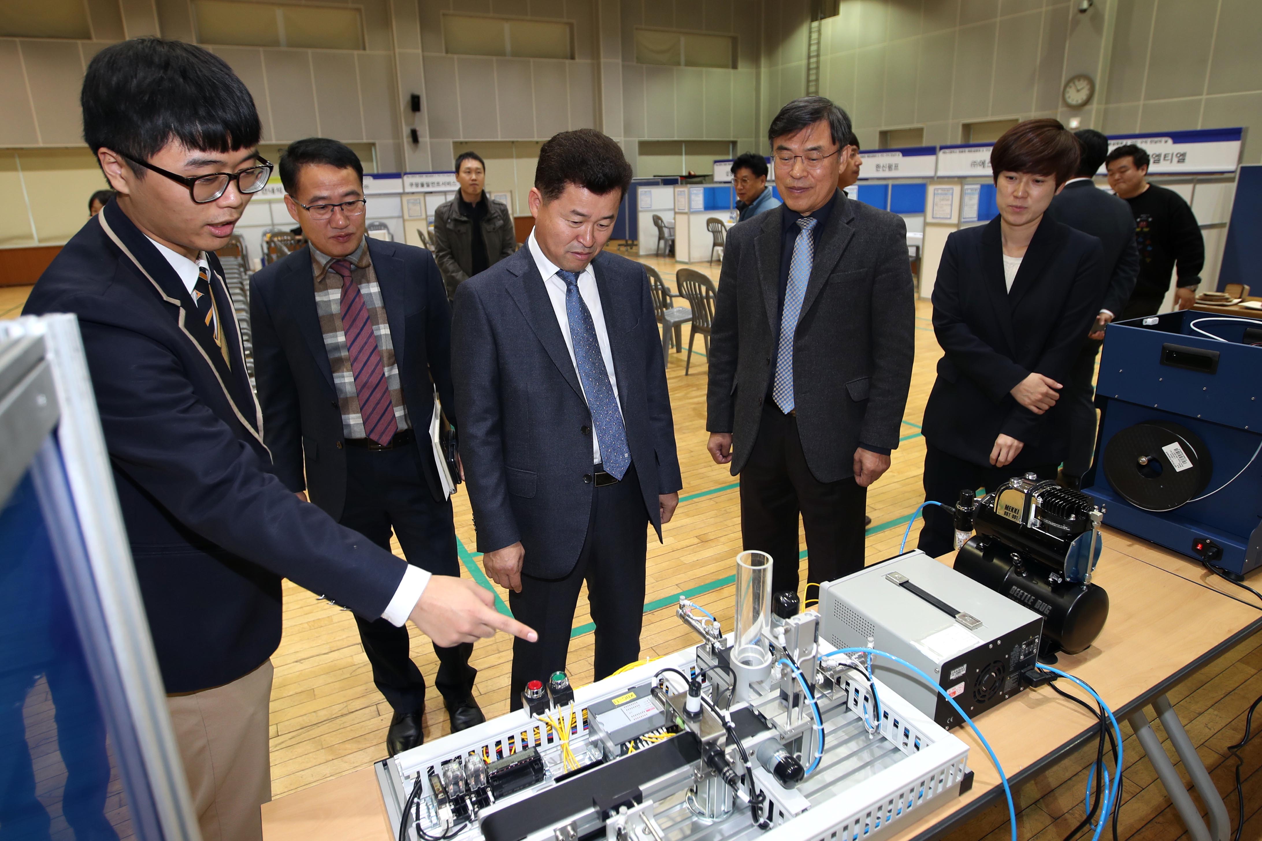 20191118_재능고_맞춤형_채용_설명회__구인구직_만남의_날_(4).jpg 이미지