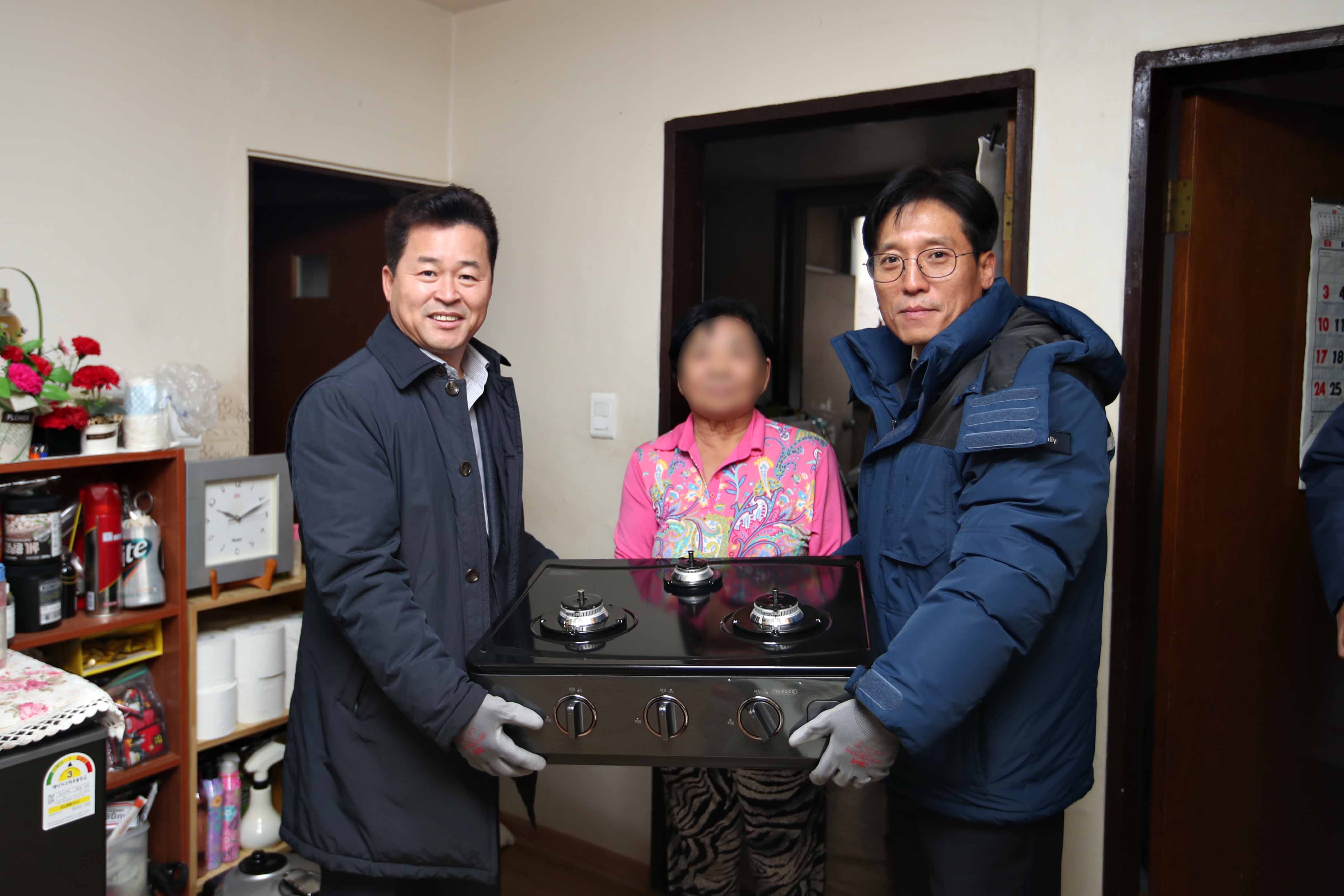 20191128_삼천리_가스안전_사랑나눔_가스기기_지원사업12.jpg 이미지