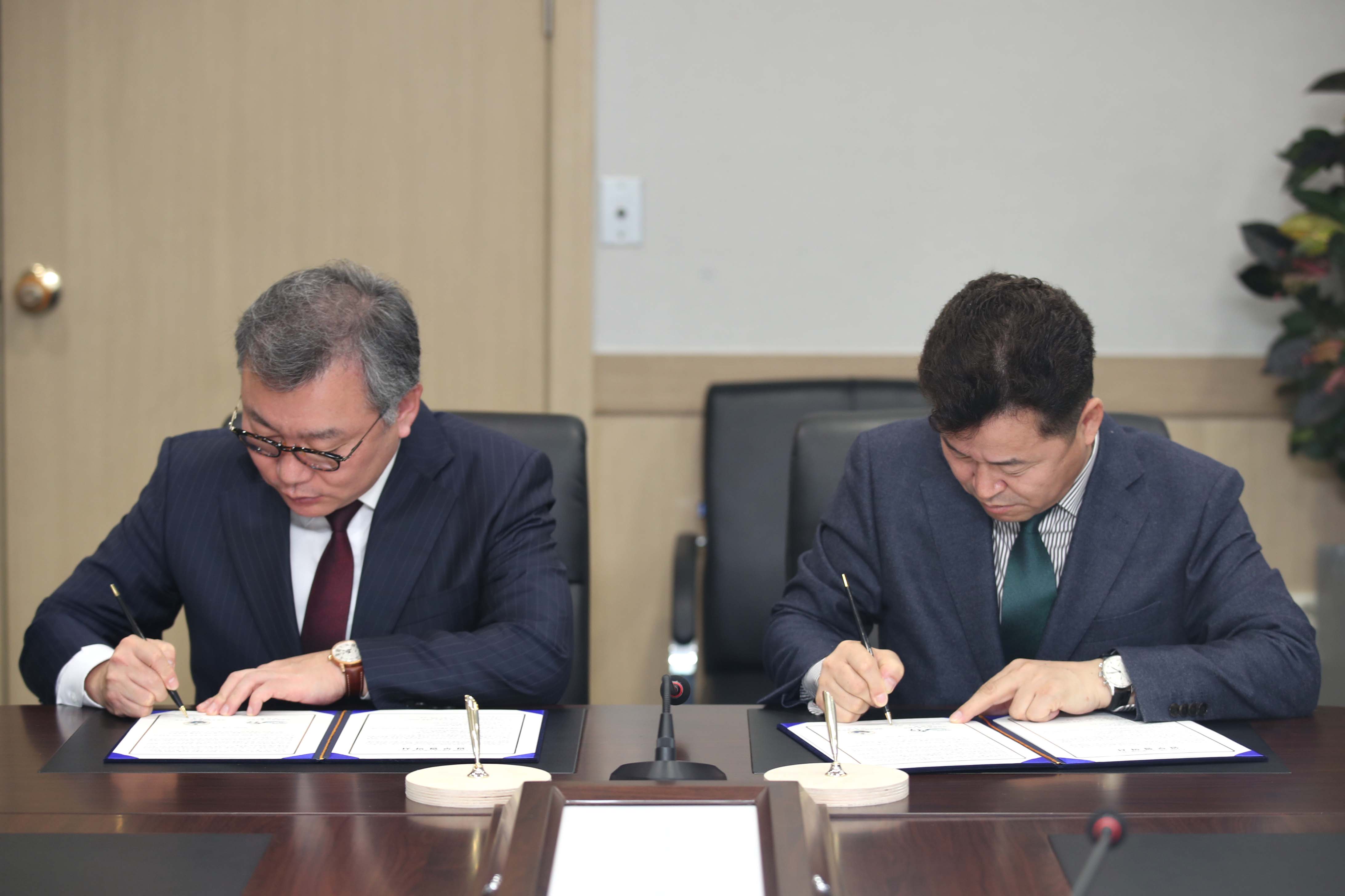 20191212_동구_영화국제관광고_관학_업무협약식4.jpg 이미지