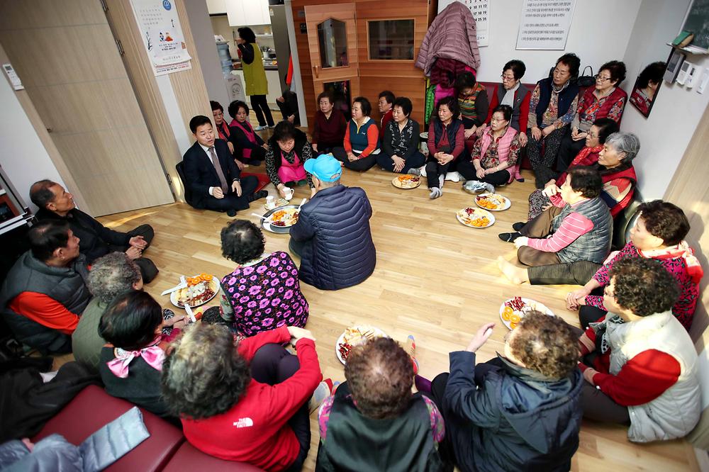 설맞이 경로당 방문(송림6동,송림4동,송림3·5동,금창동) 사진