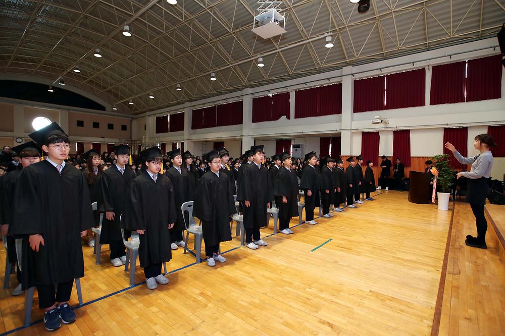 영화초등학교 졸업식 사진