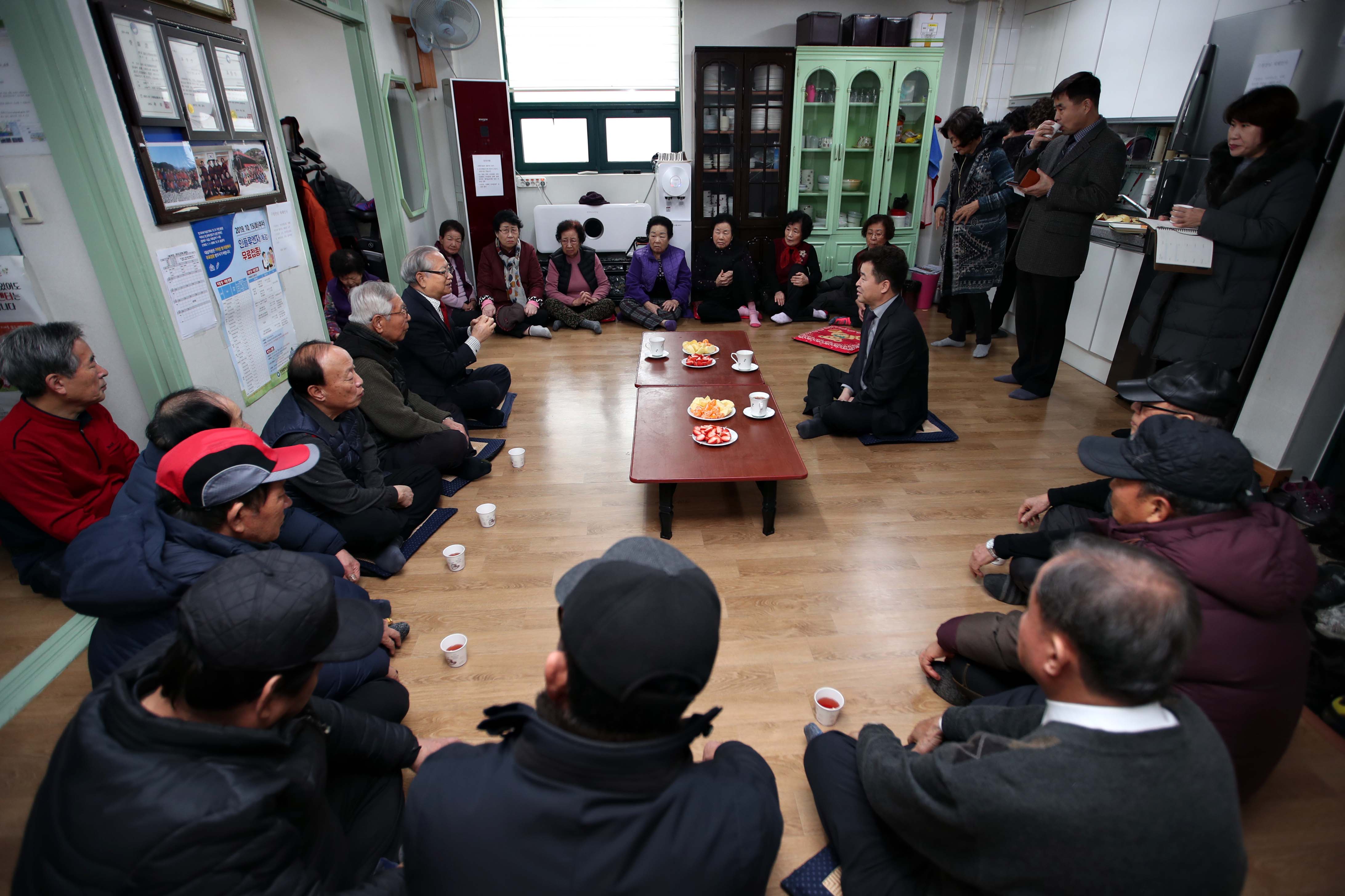 20200108_설맞이_경로당_방문16.jpg 이미지