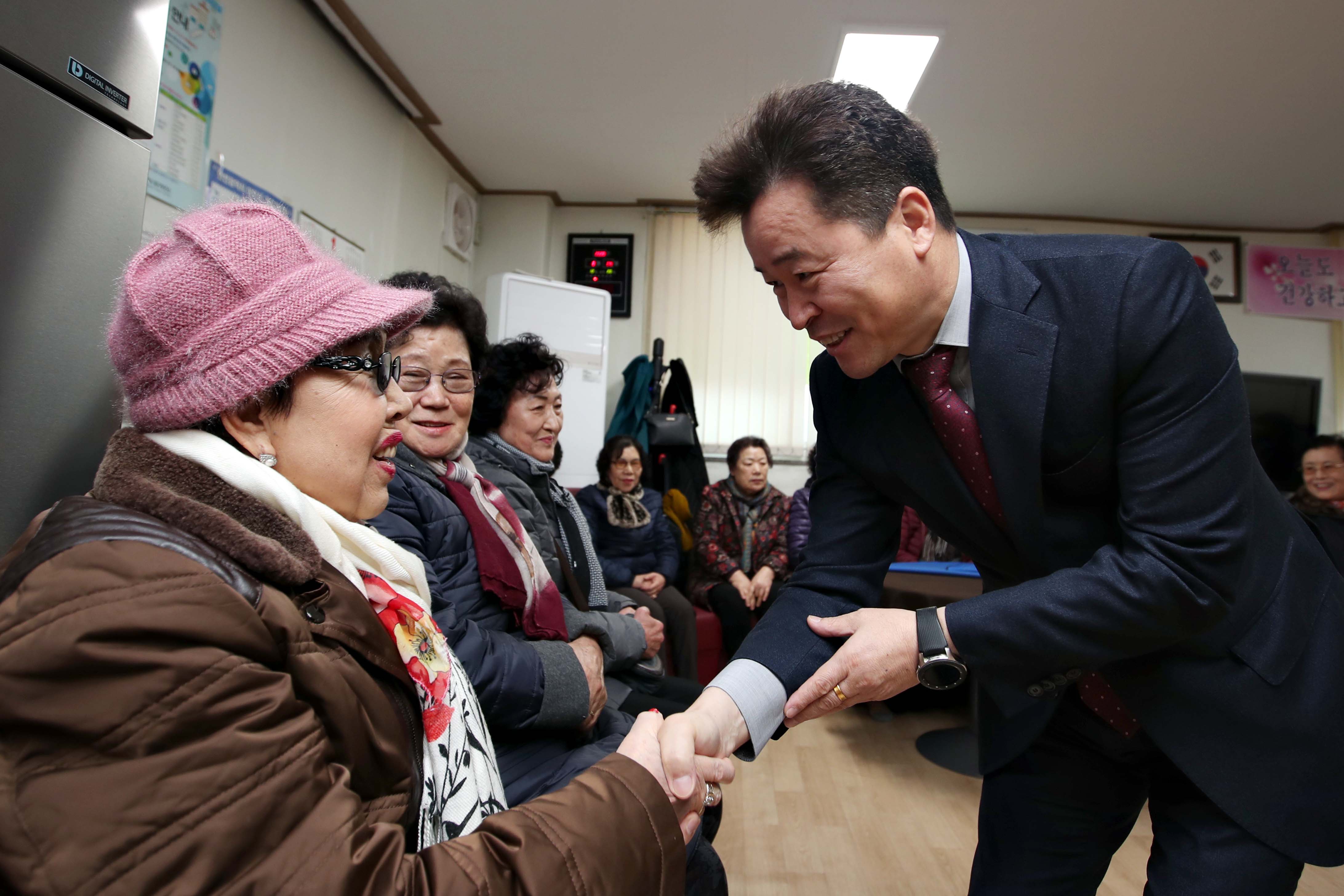 20200114_설맞이_경로당_방문3.jpg 이미지
