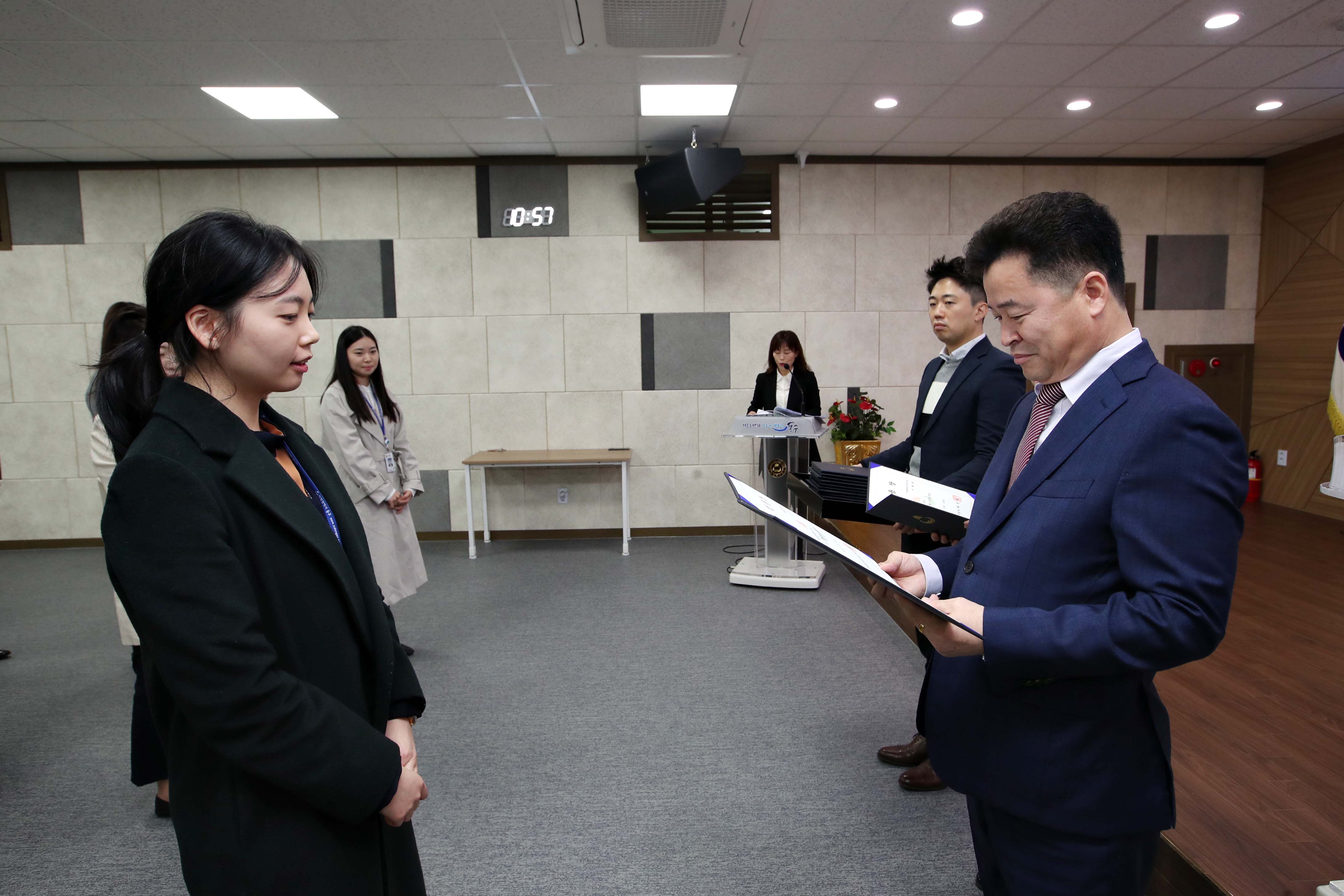 20200330_임용장_수여식11.jpg 이미지