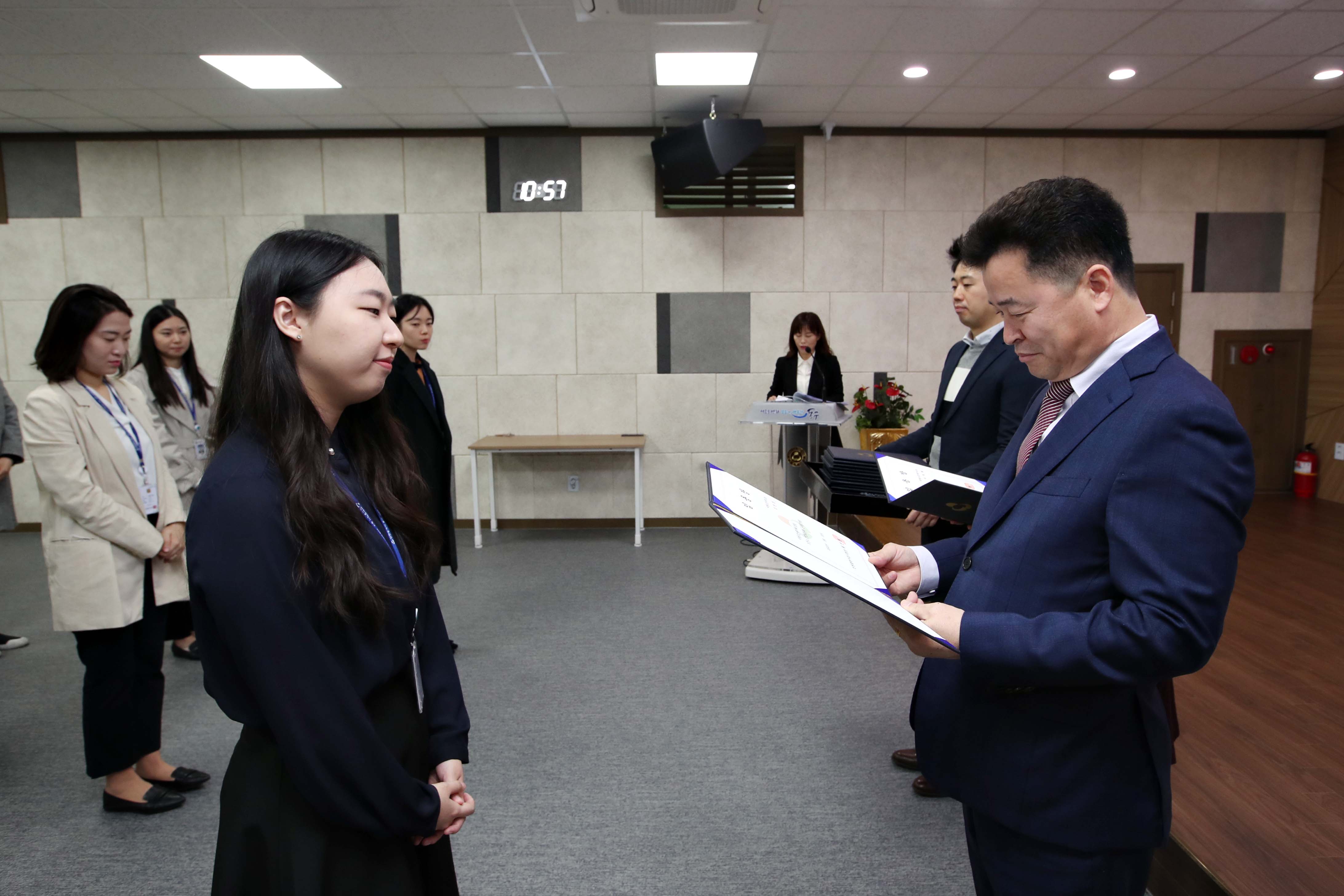 20200330_임용장_수여식12.jpg 이미지