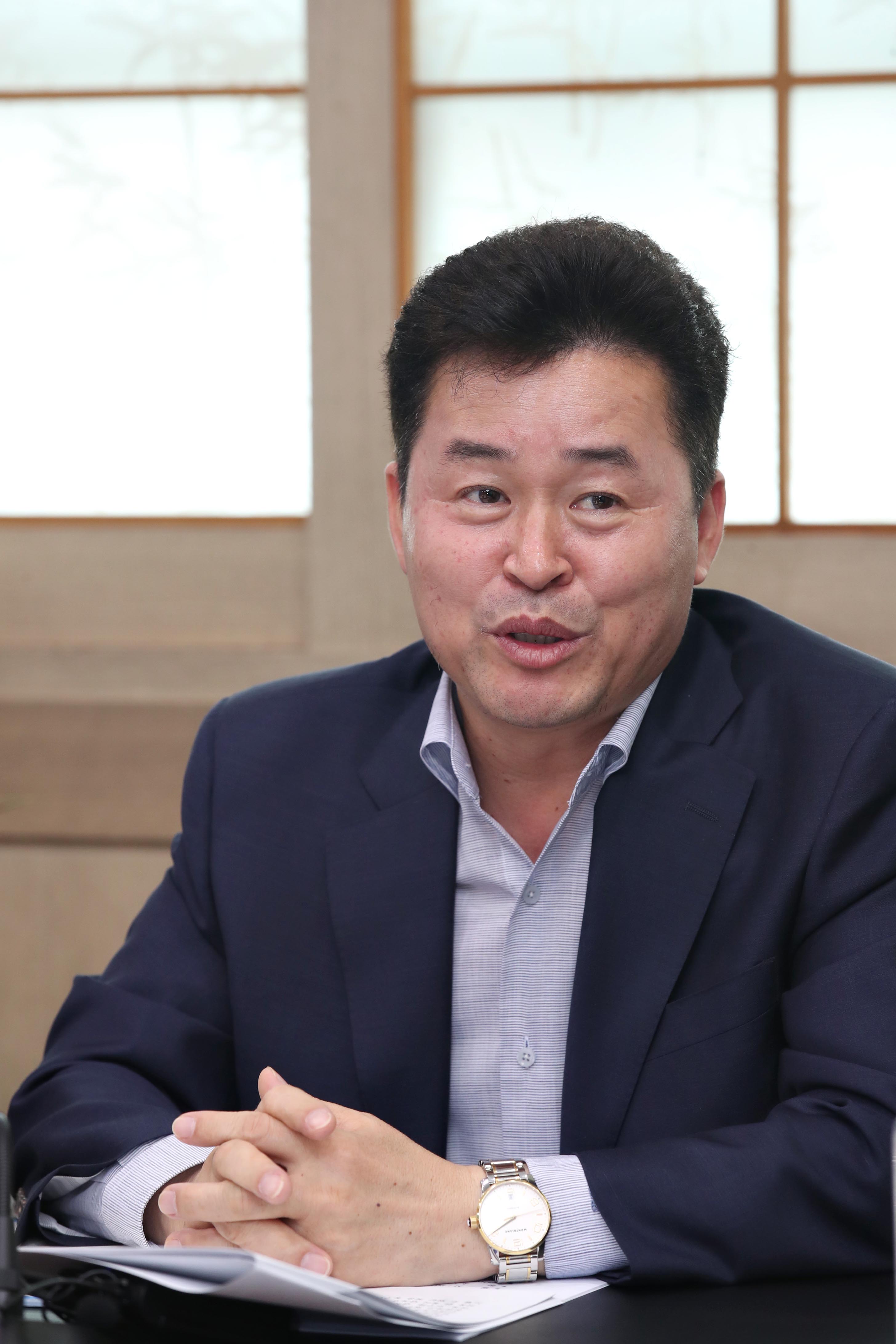 20200508_언론사_인터뷰1.jpg 이미지
