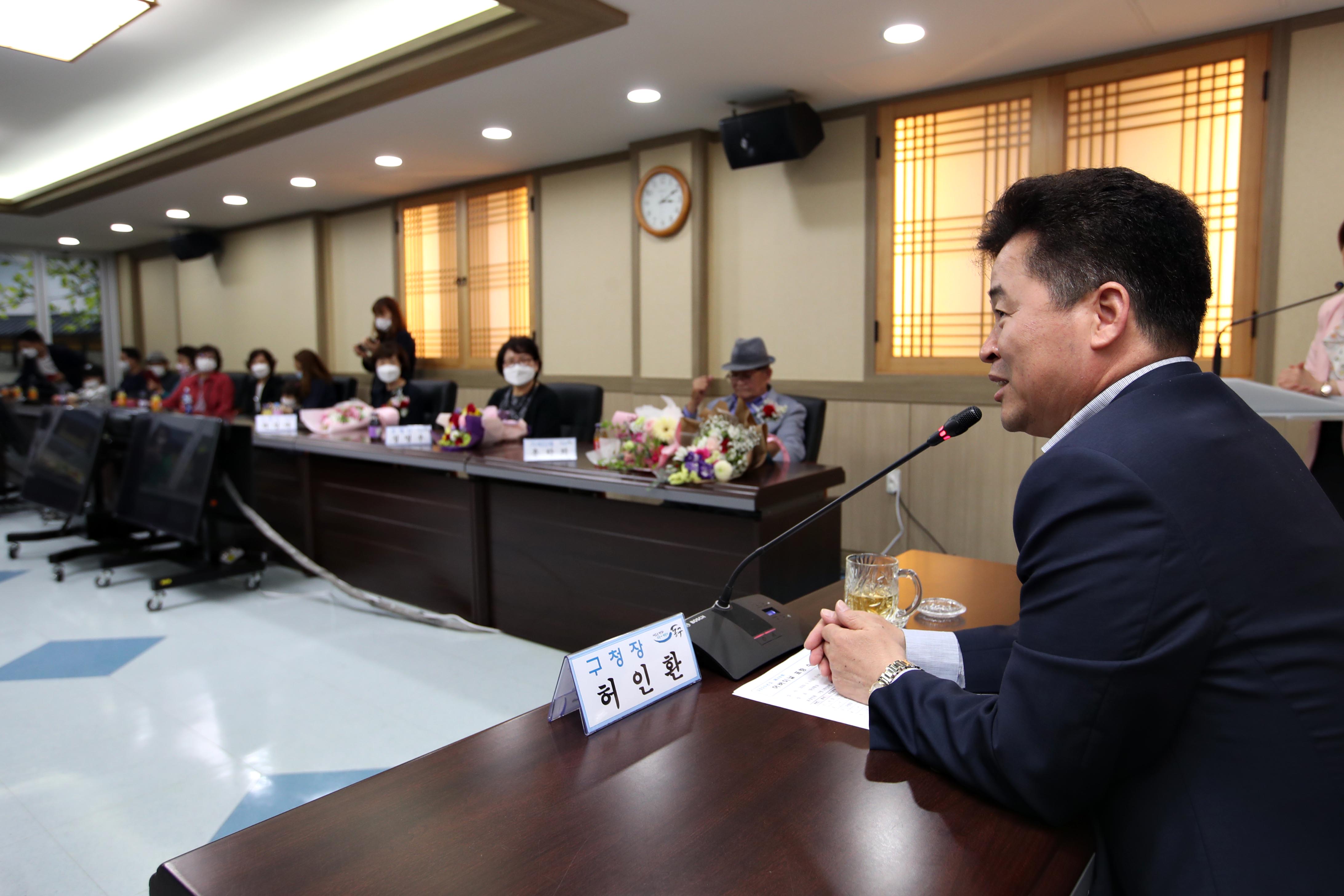 20200508_제48회_어버이날_유공자표창_수여식3.jpg 이미지