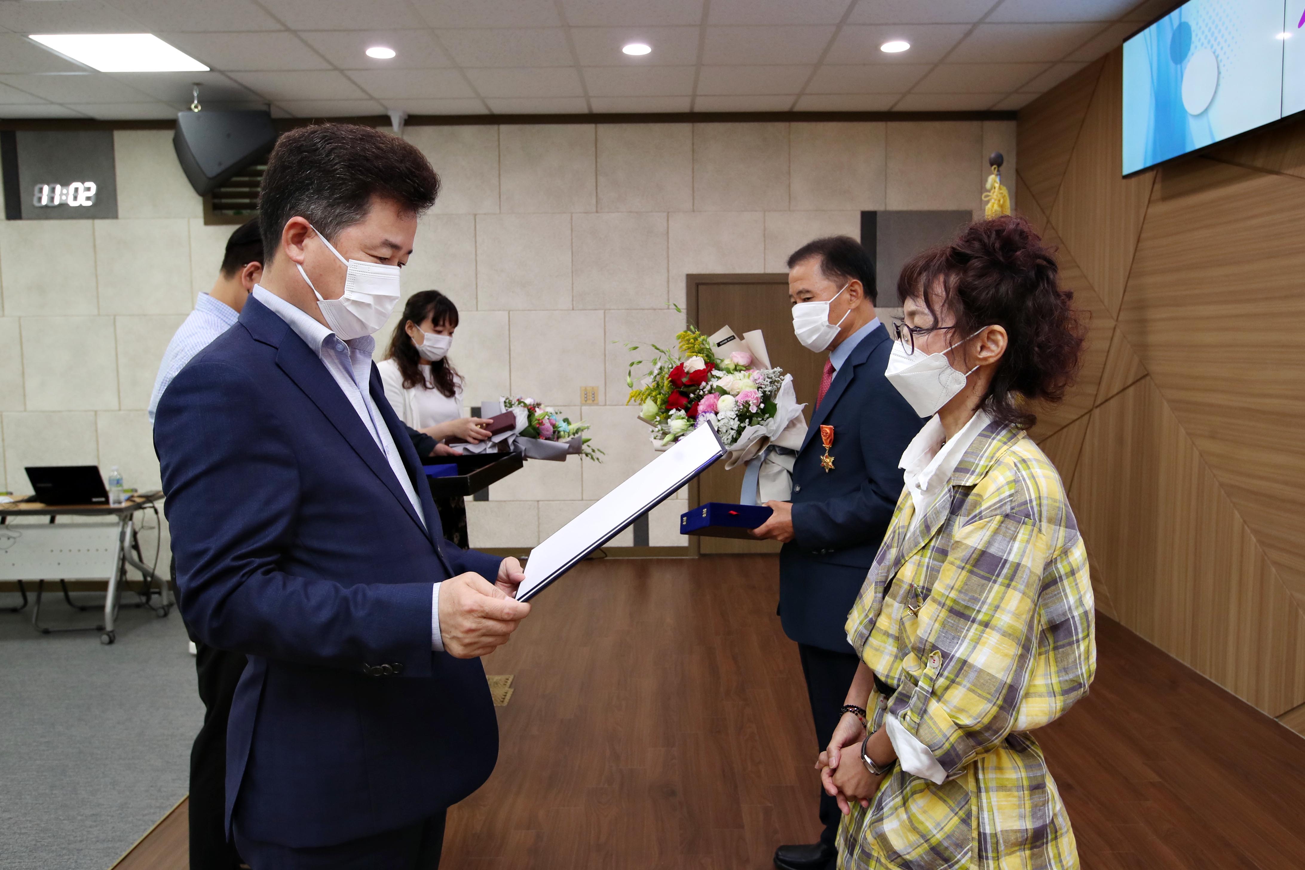 20200630_상반기_공무원_퇴임식9.jpg 이미지