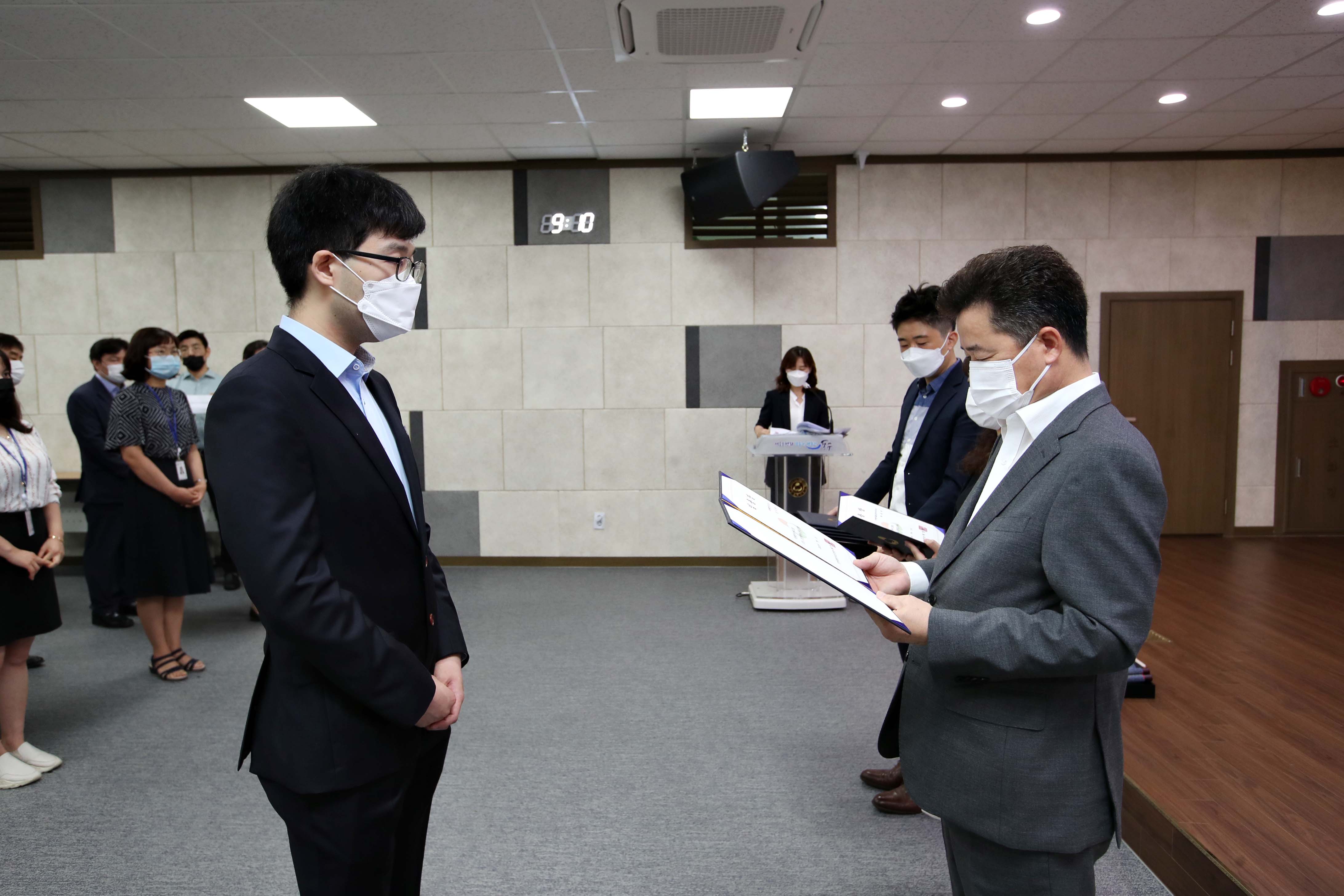 20200701_임용장_수여식15.jpg 이미지