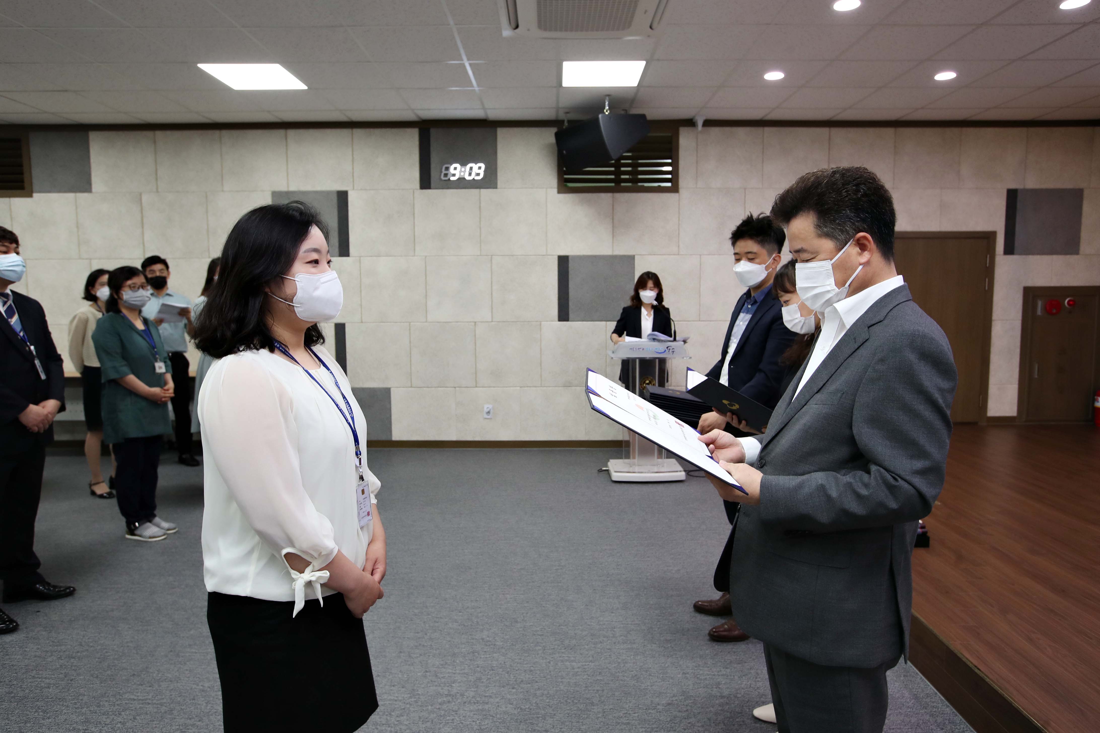 20200701_임용장_수여식20.jpg 이미지