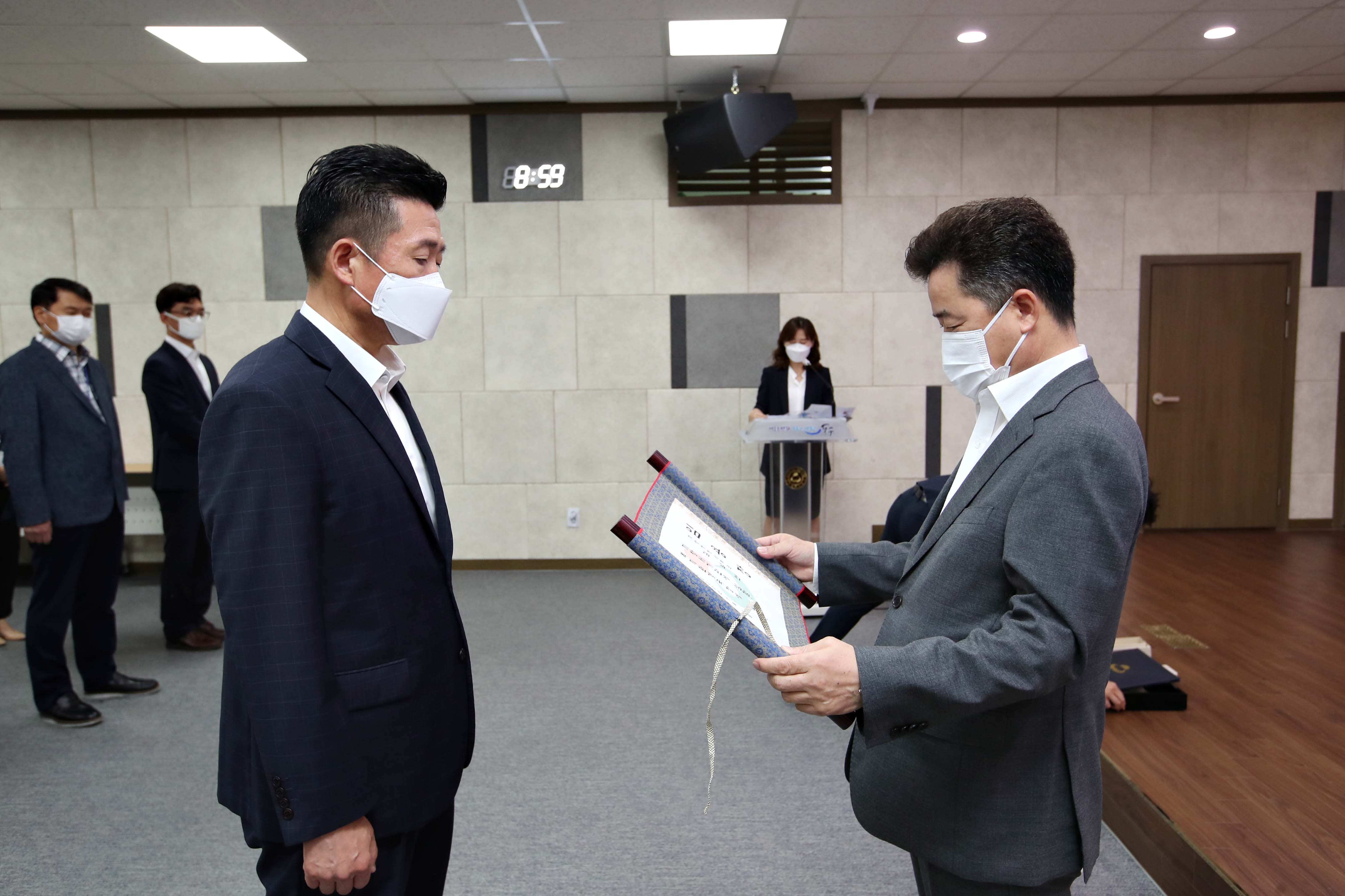 20200701_임용장_수여식37.jpg 이미지