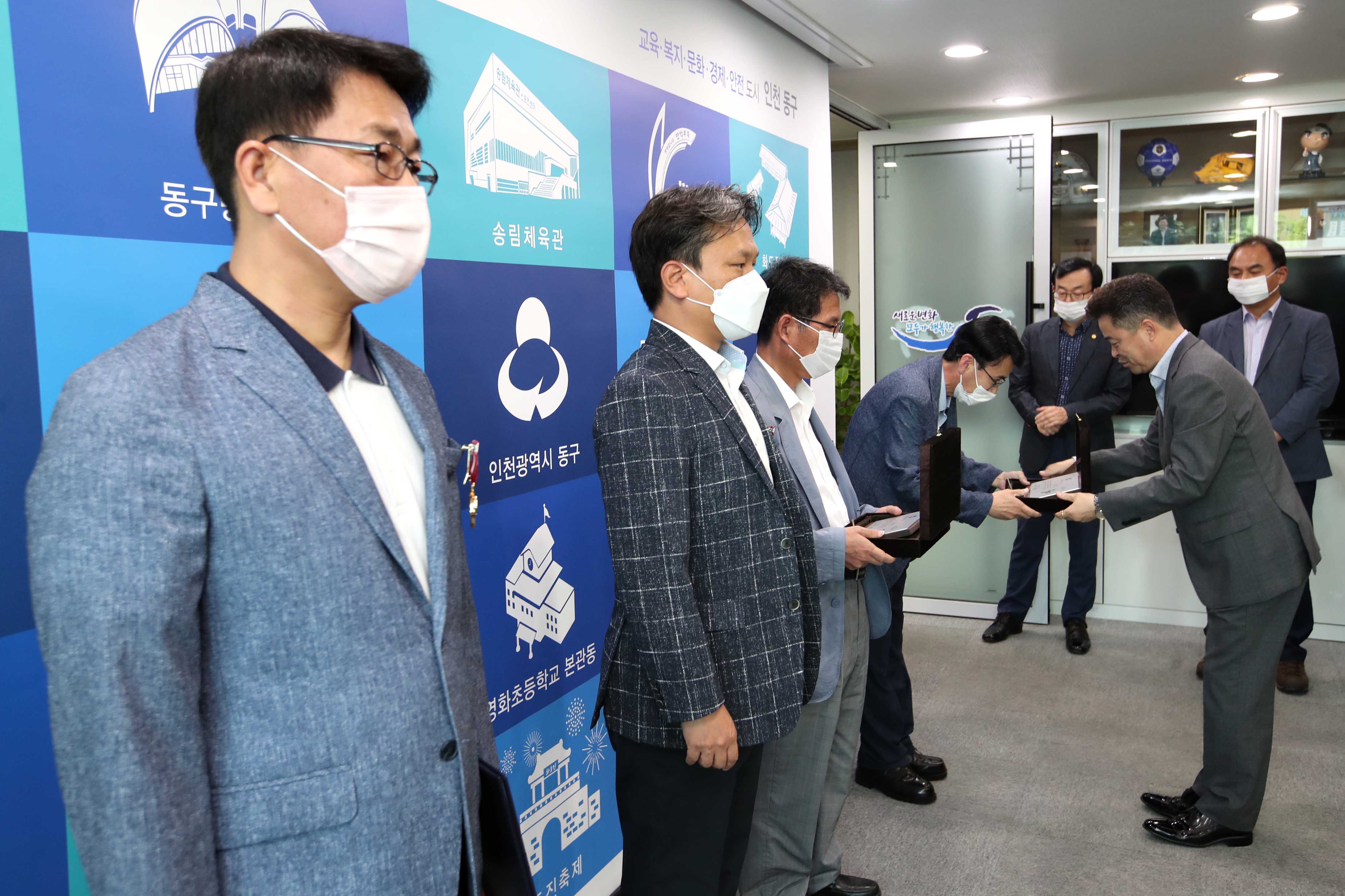 20200706_정부모범공무원_및_장기근속공무원_표창수여식4.jpg 이미지