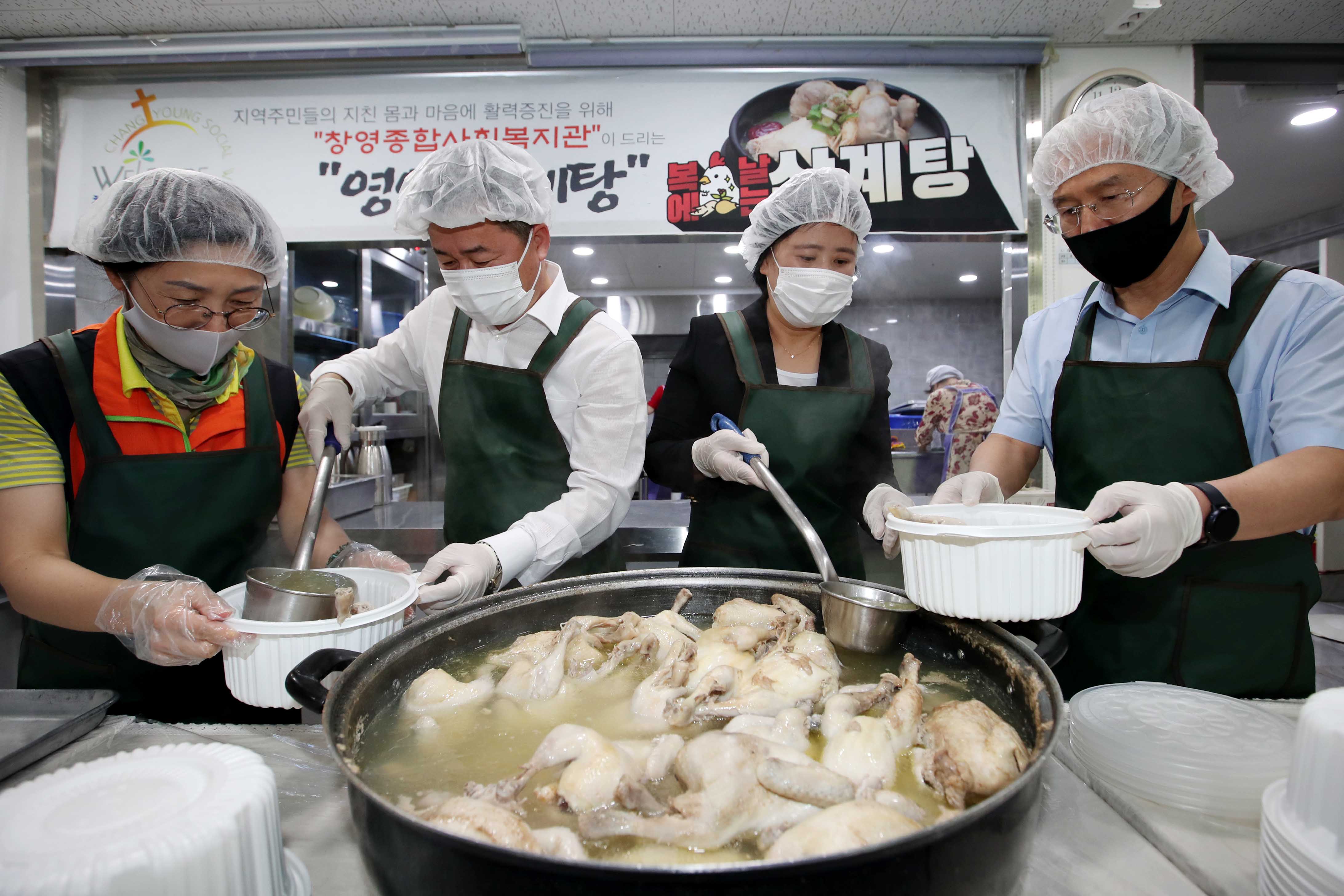 20200716_자원봉사센터_삼계탕_나눔행사2.jpg 이미지