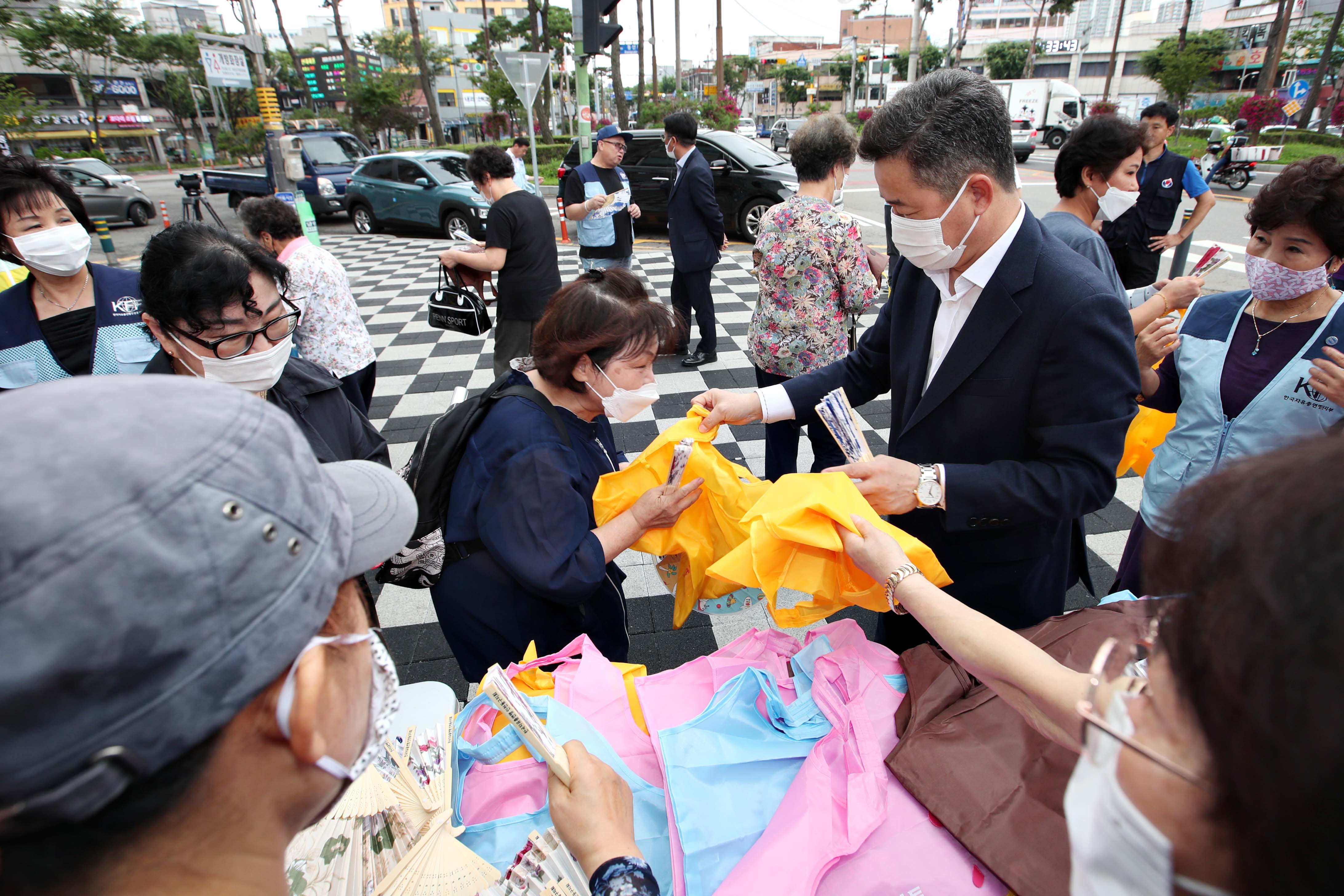 20200730_자유총연맹_저탄소_녹색성장_실천운동_캠페인2.jpg 이미지
