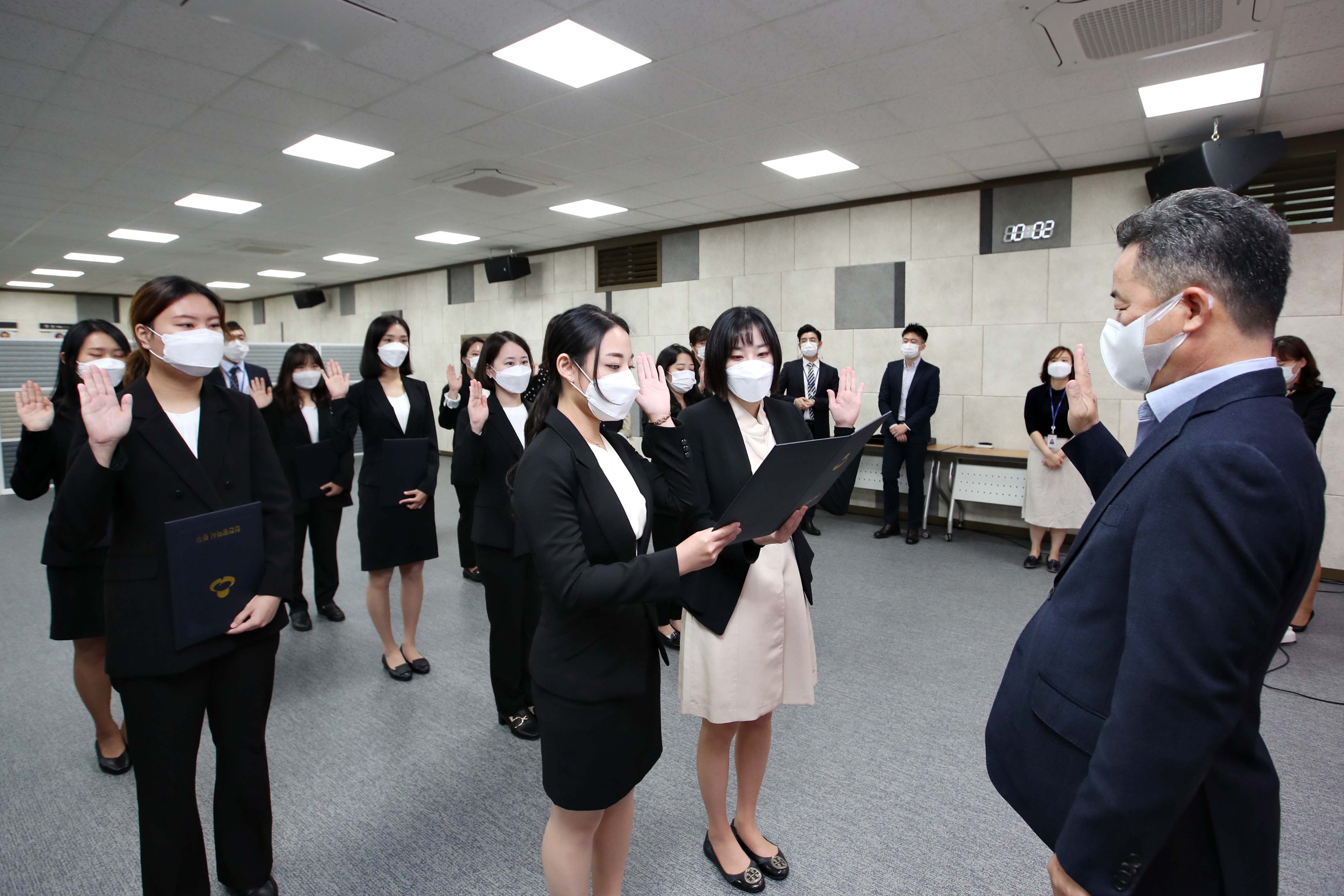 20201007_임용장_수여식4.jpg 이미지
