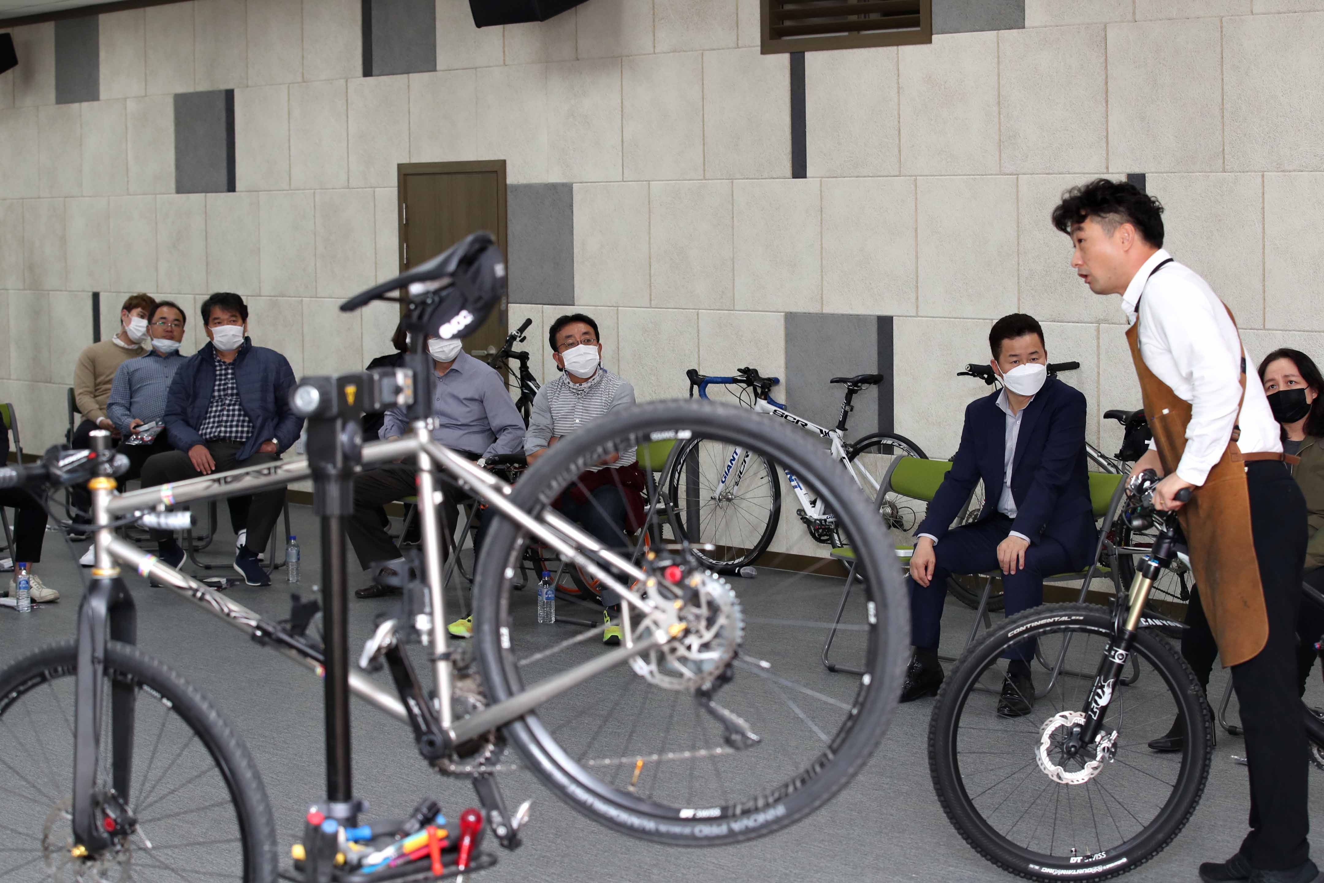 20201028_자전거_정비_교실4.jpg 이미지