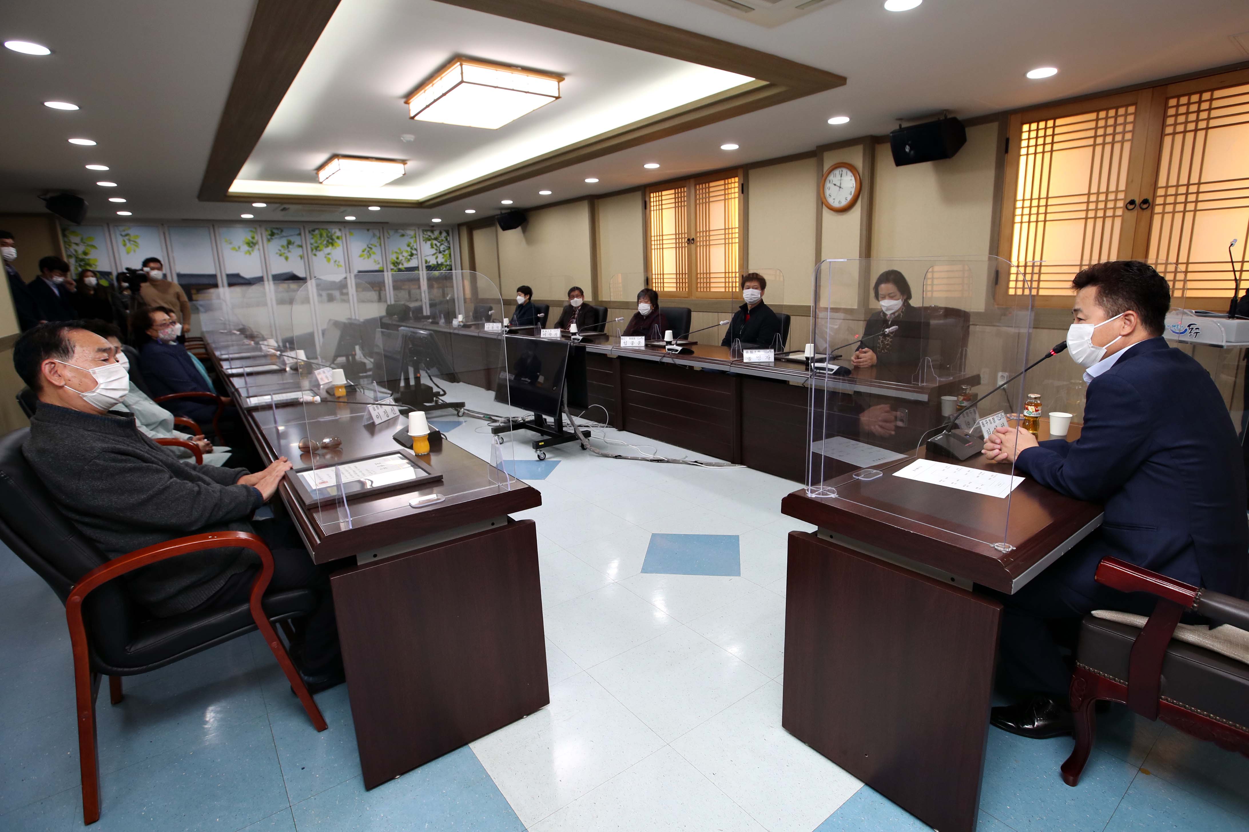 20201030_모범시민_및_우수_통반장_표창장_수여식3.jpg 이미지