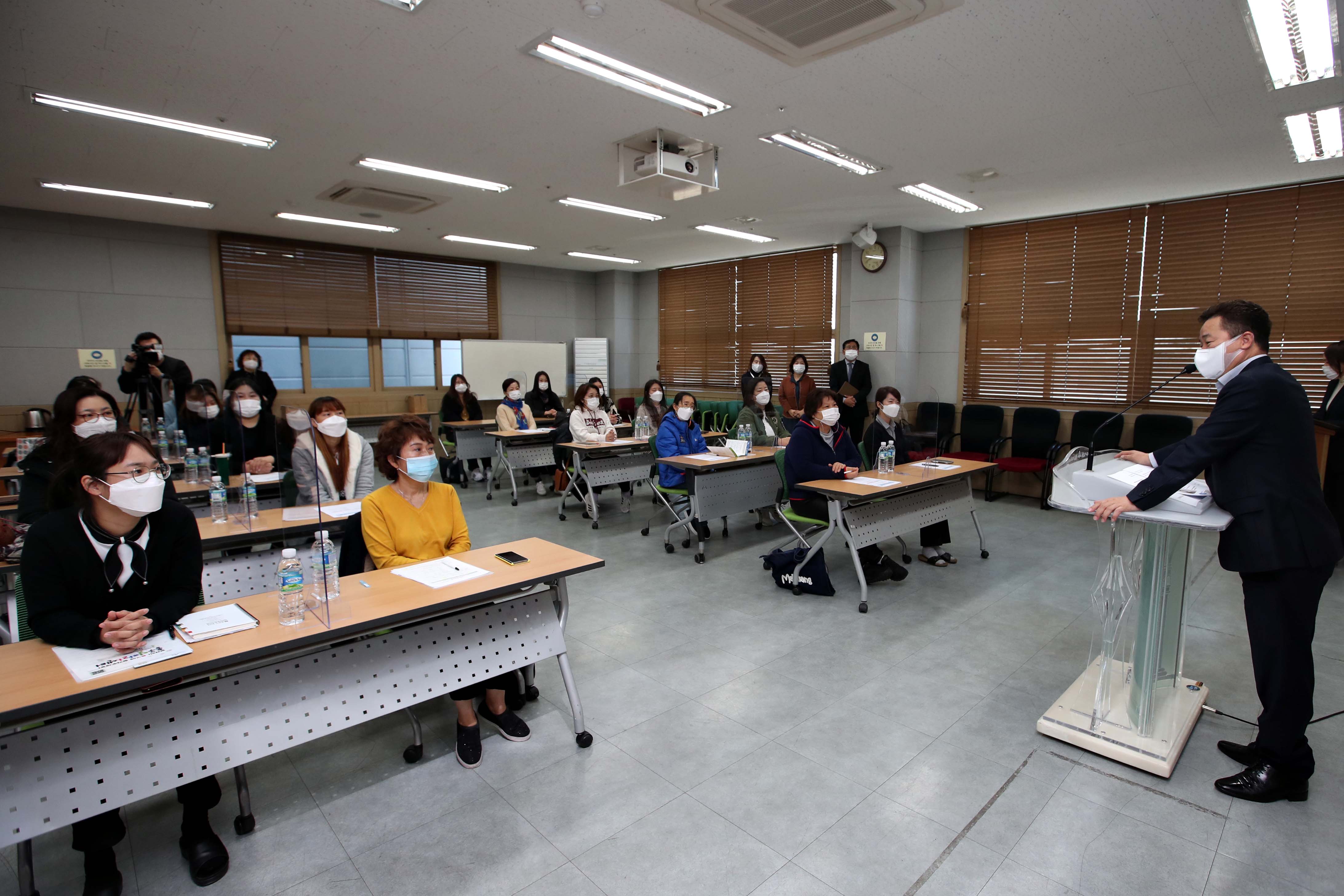 20201104_경력단절_여성인턴사업_참여자_취업_특강6.jpg 이미지