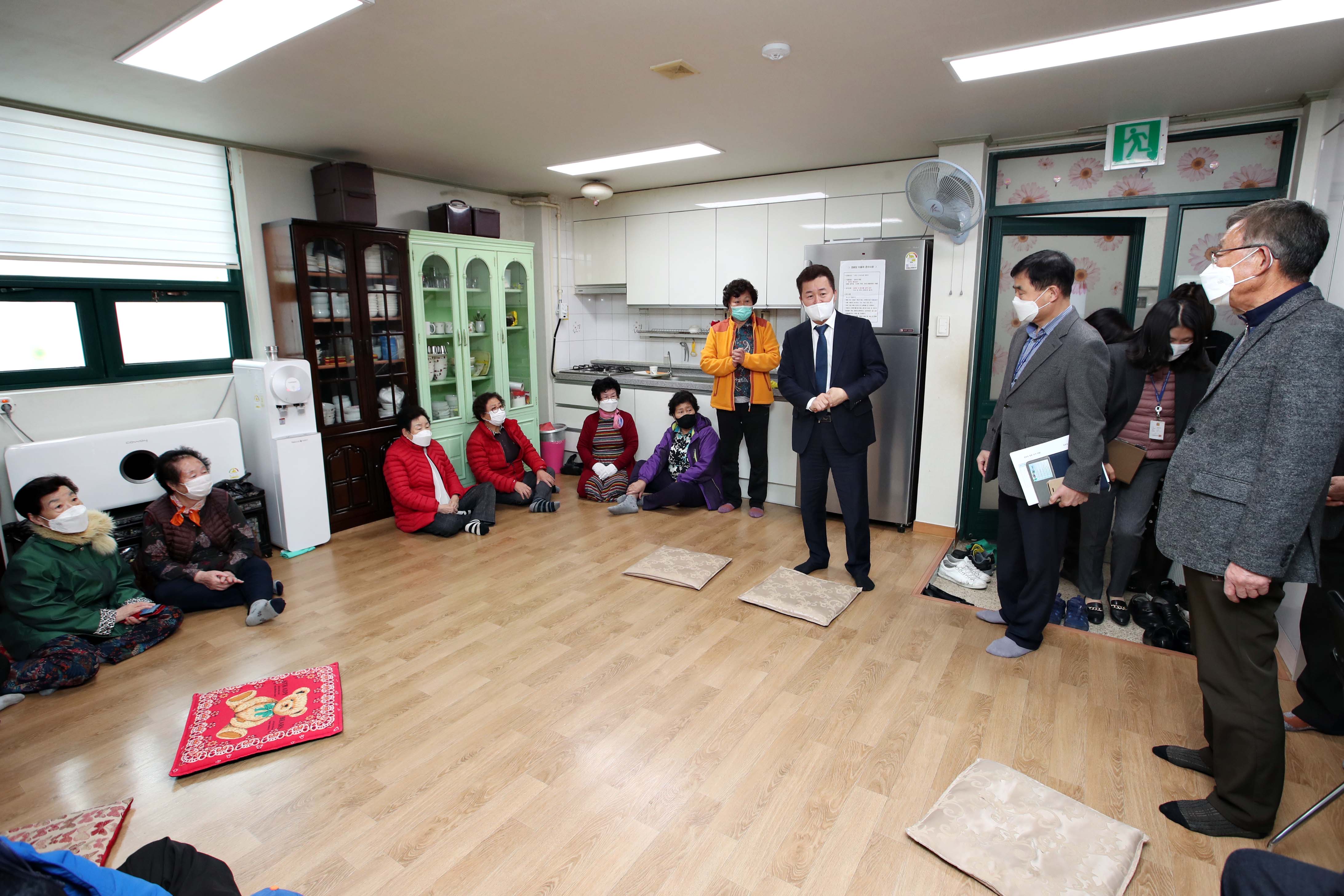 20201109_관내_경로당_방문4.jpg 이미지