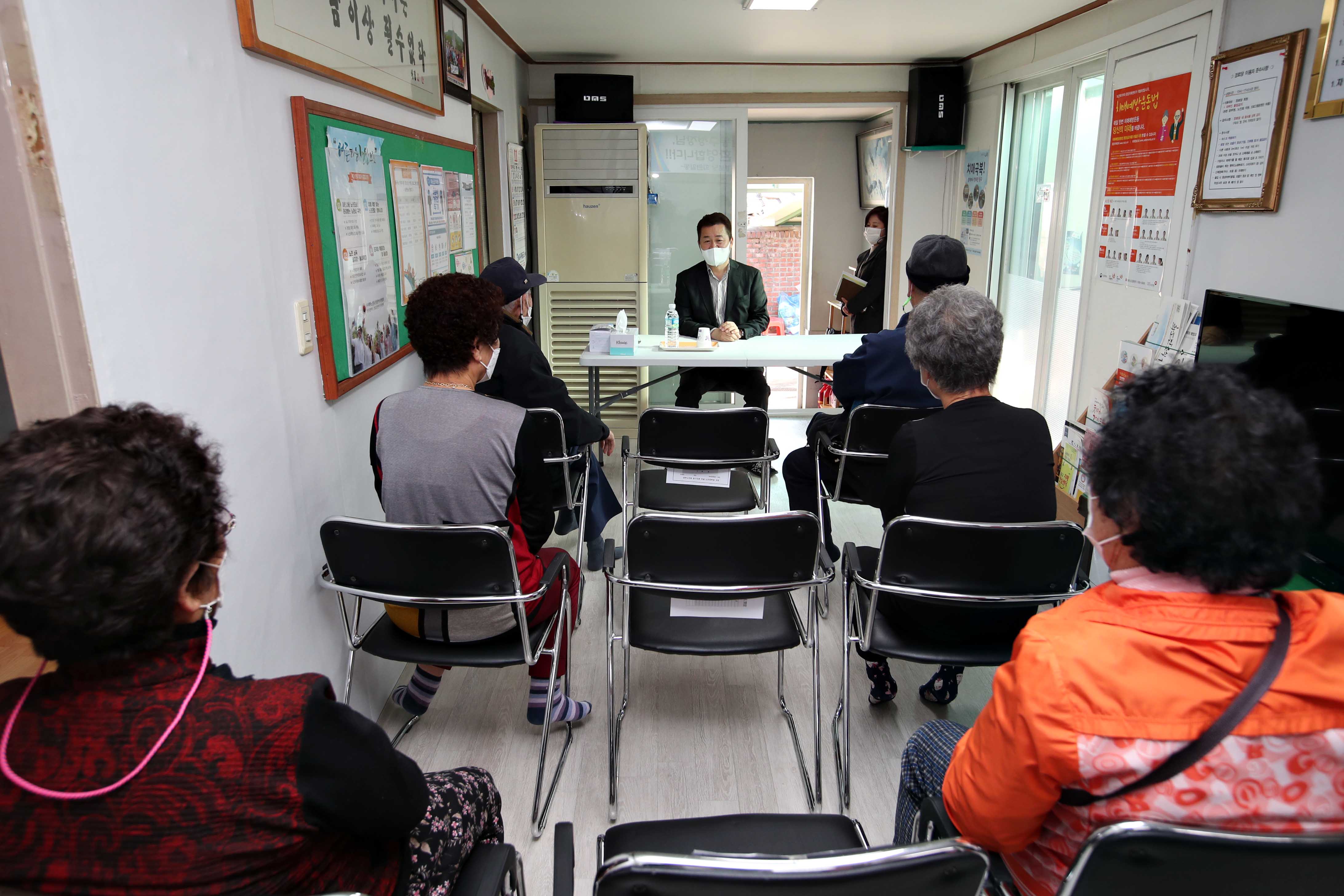 20201112_관내_경로당_방문2.jpg 이미지