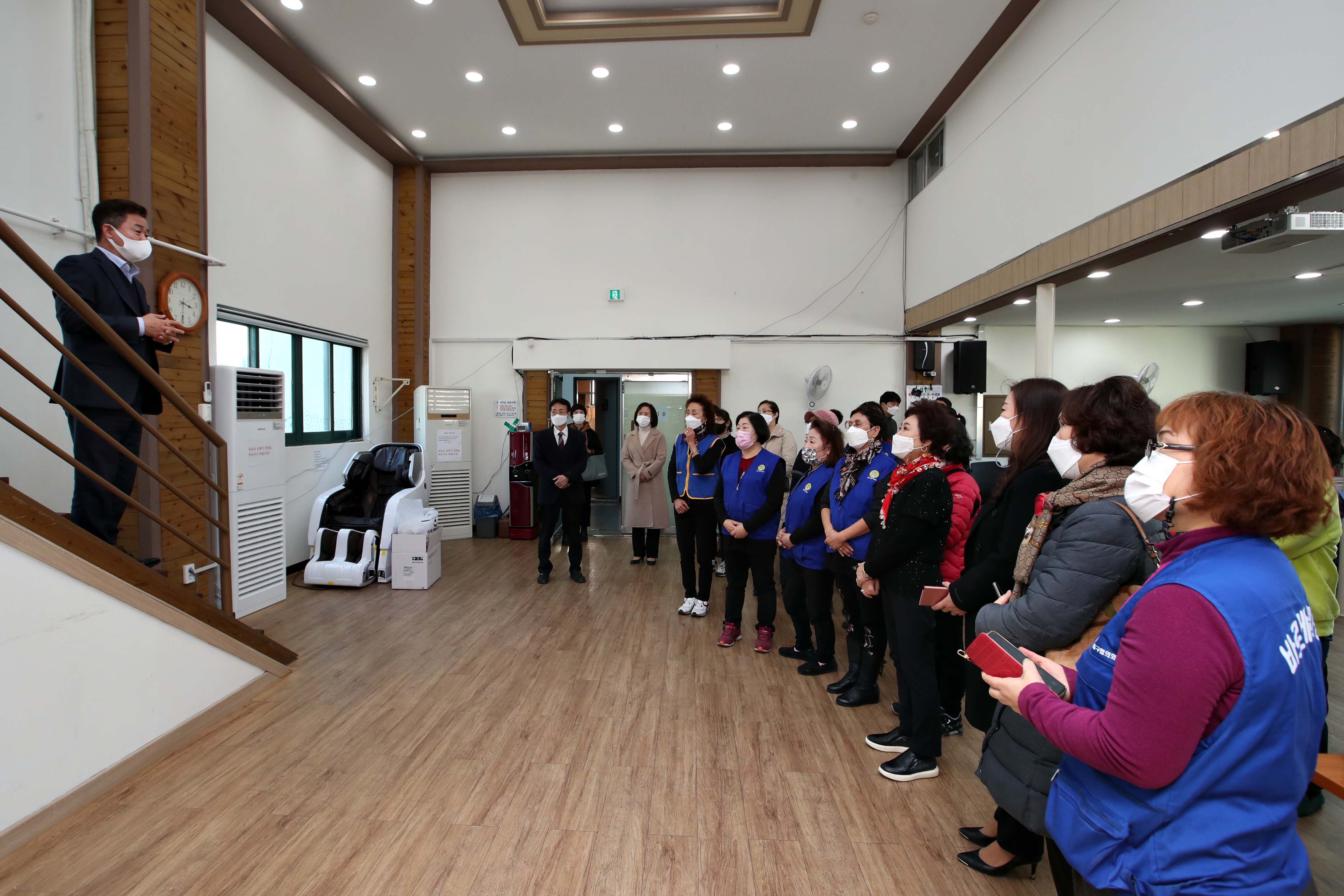 20201130_송현12동바르게살기위원회_수능떡_나눔행사10.jpg 이미지