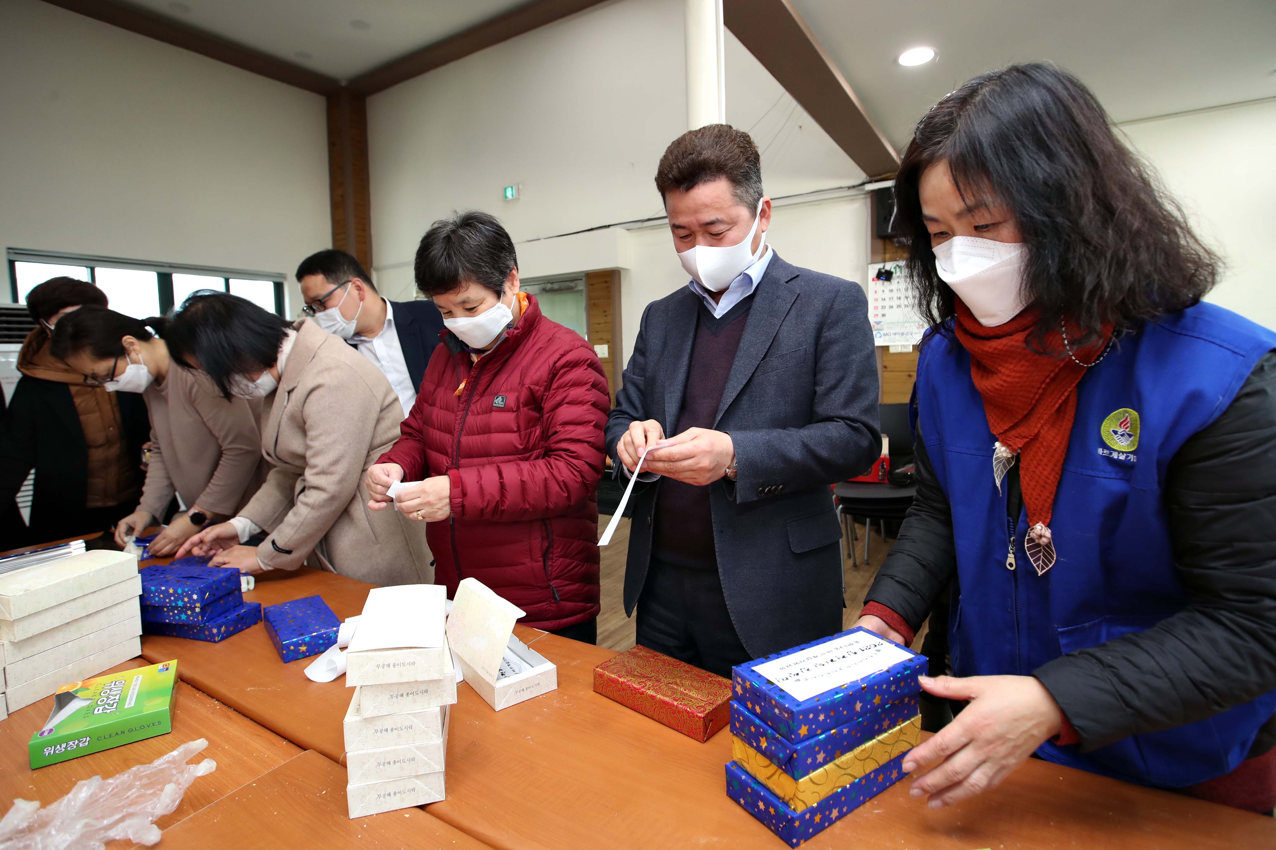 20201130_송현12동바르게살기위원회_수능떡_나눔행사6.jpg 이미지