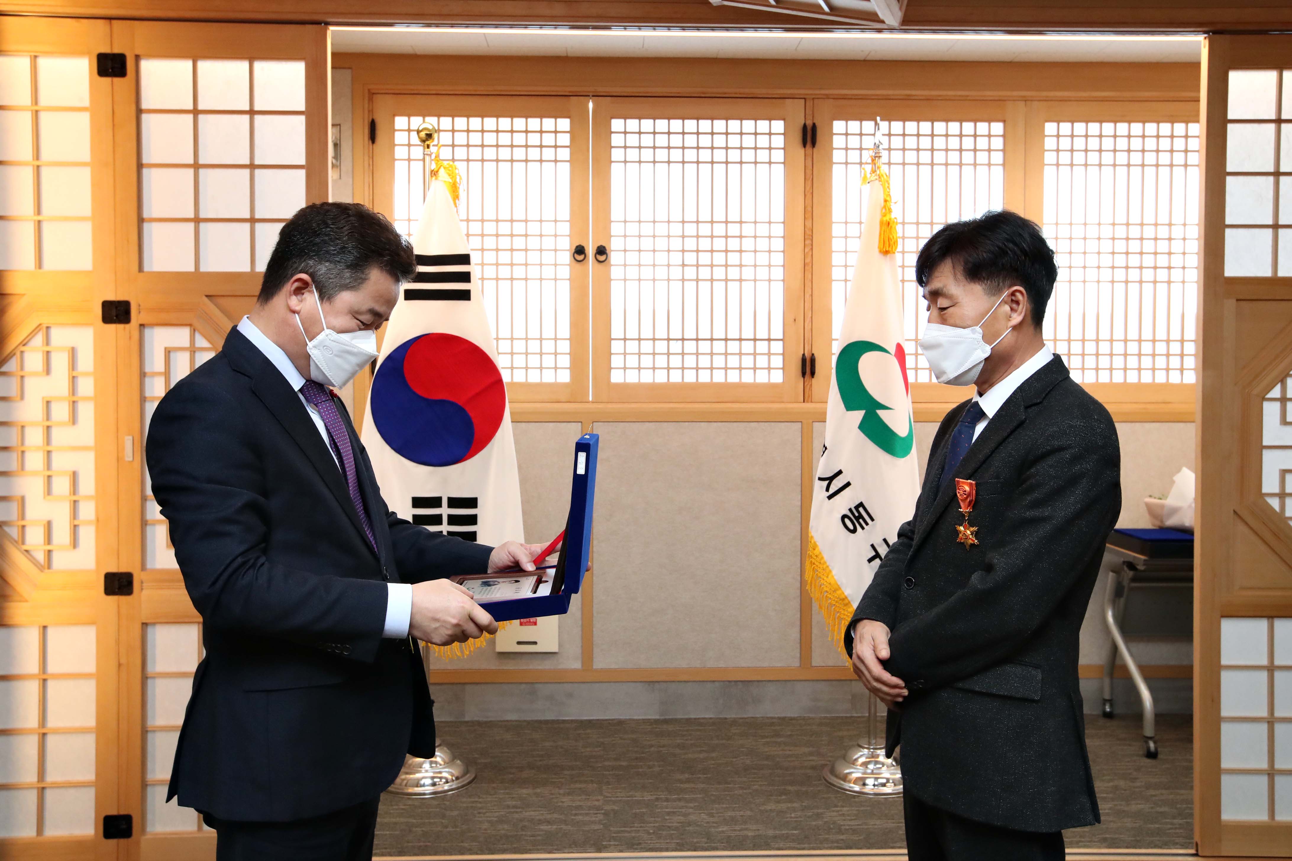 20201230_2020년_하반기_공무원_퇴임식22.jpg 이미지