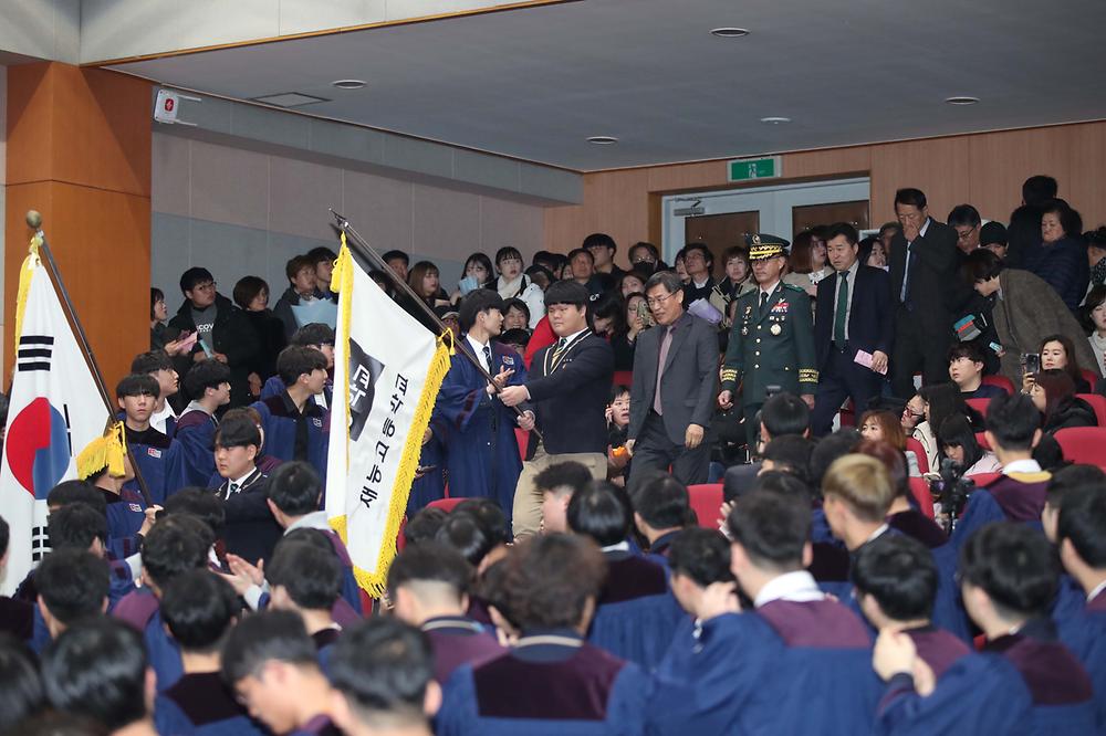 재능고등학교 졸업식 사진
