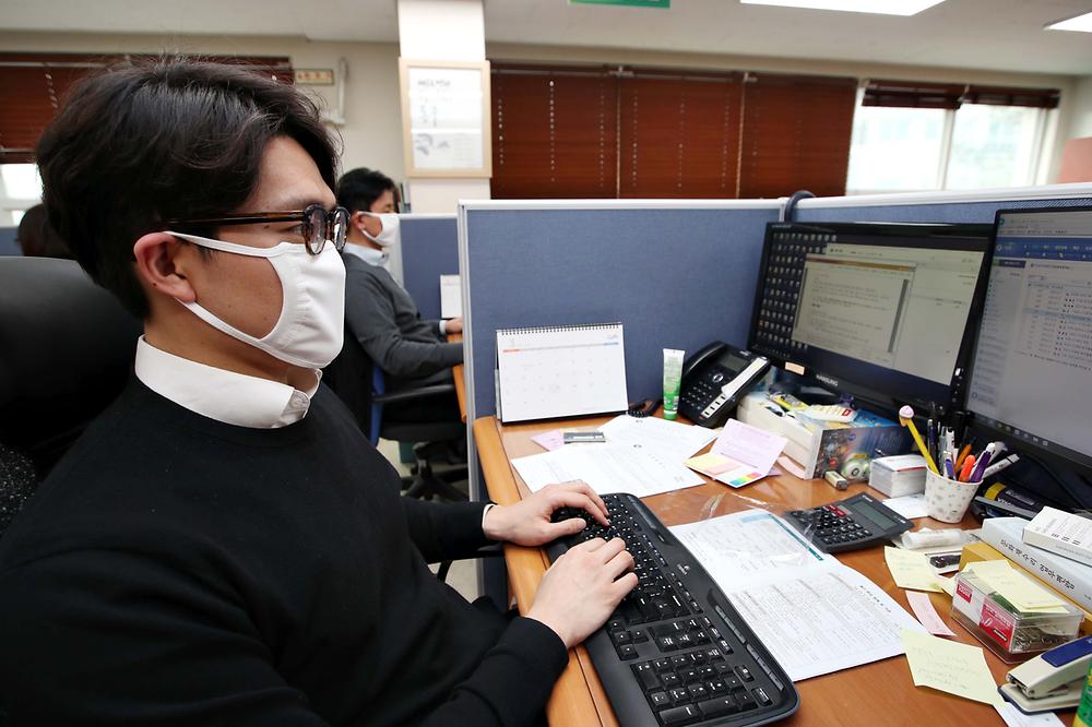 공무원 면마스크 착용 동참 사진