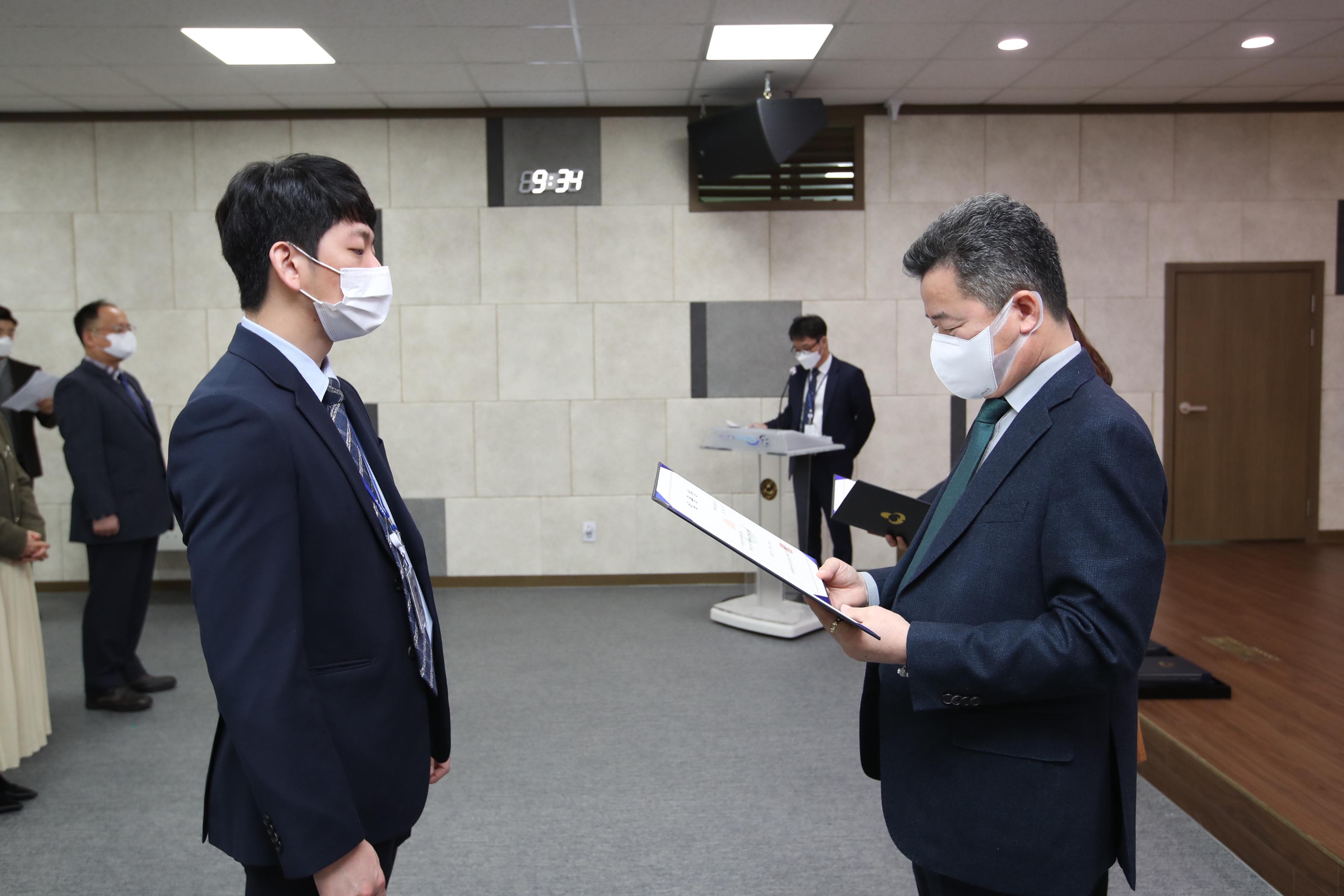 20210222_임용장_수여식11.jpg 이미지