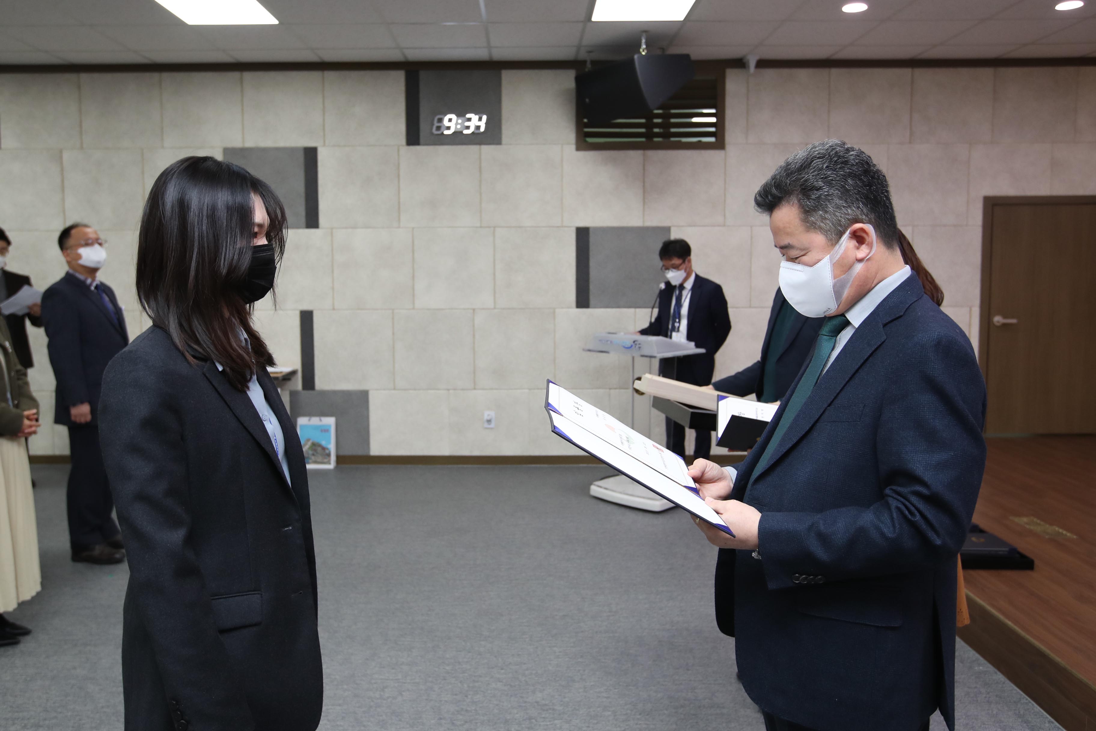 20210222_임용장_수여식13.jpg 이미지