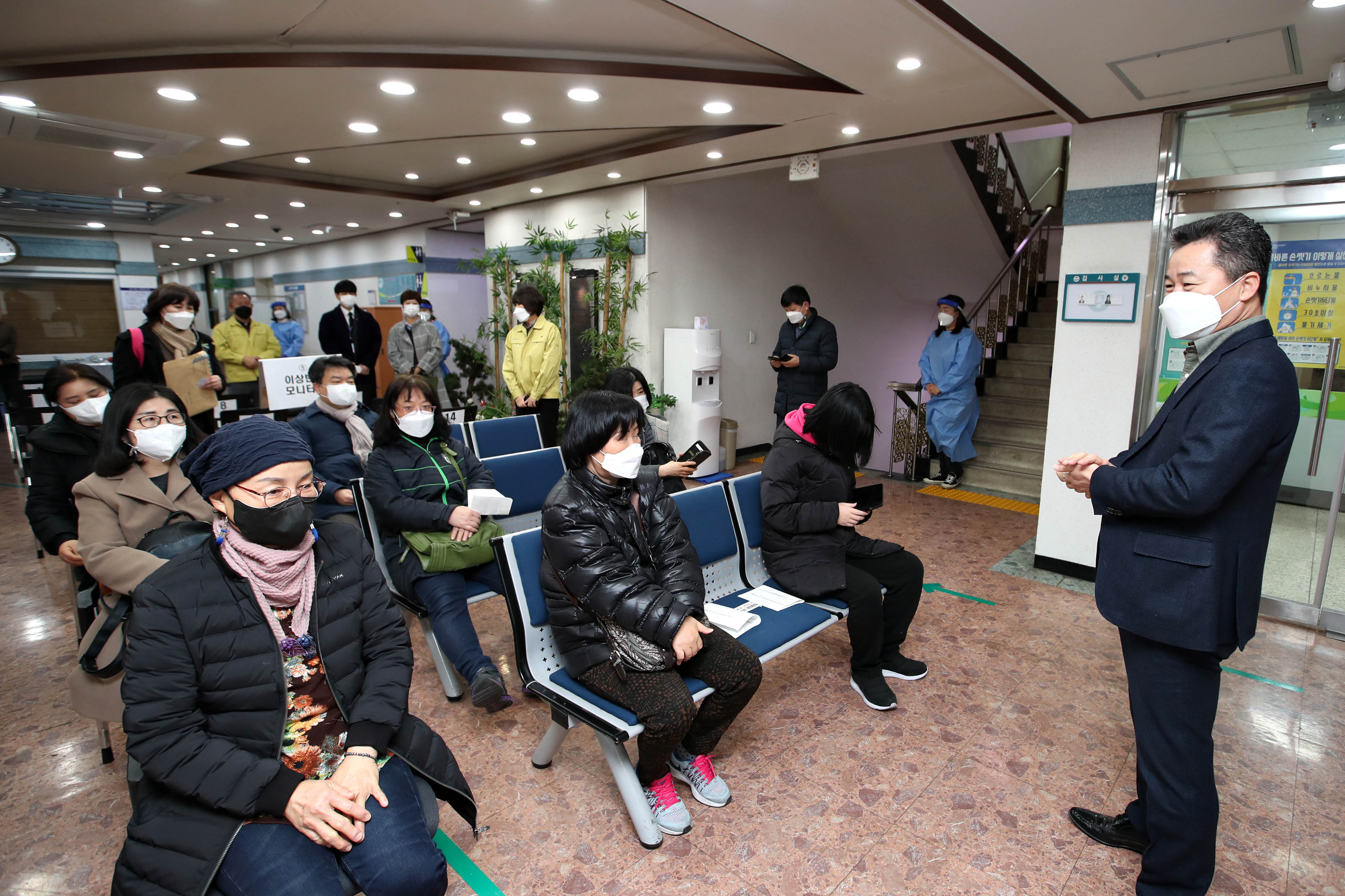 20210226__코로나19_백신_접종_시작19.jpg 이미지