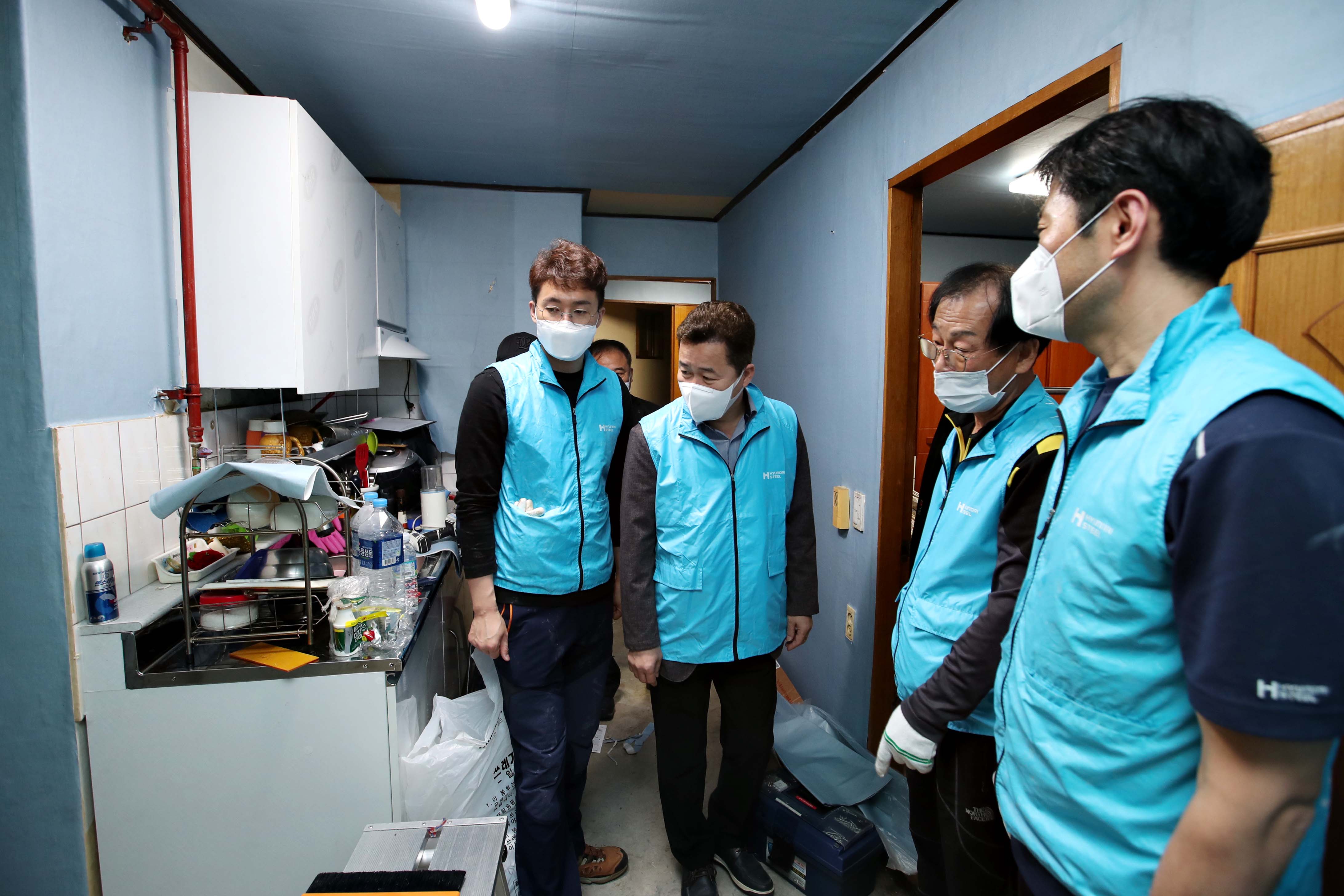 20210328_화수1화평동_취약계층_도배_및_장판_봉사6.jpg 이미지