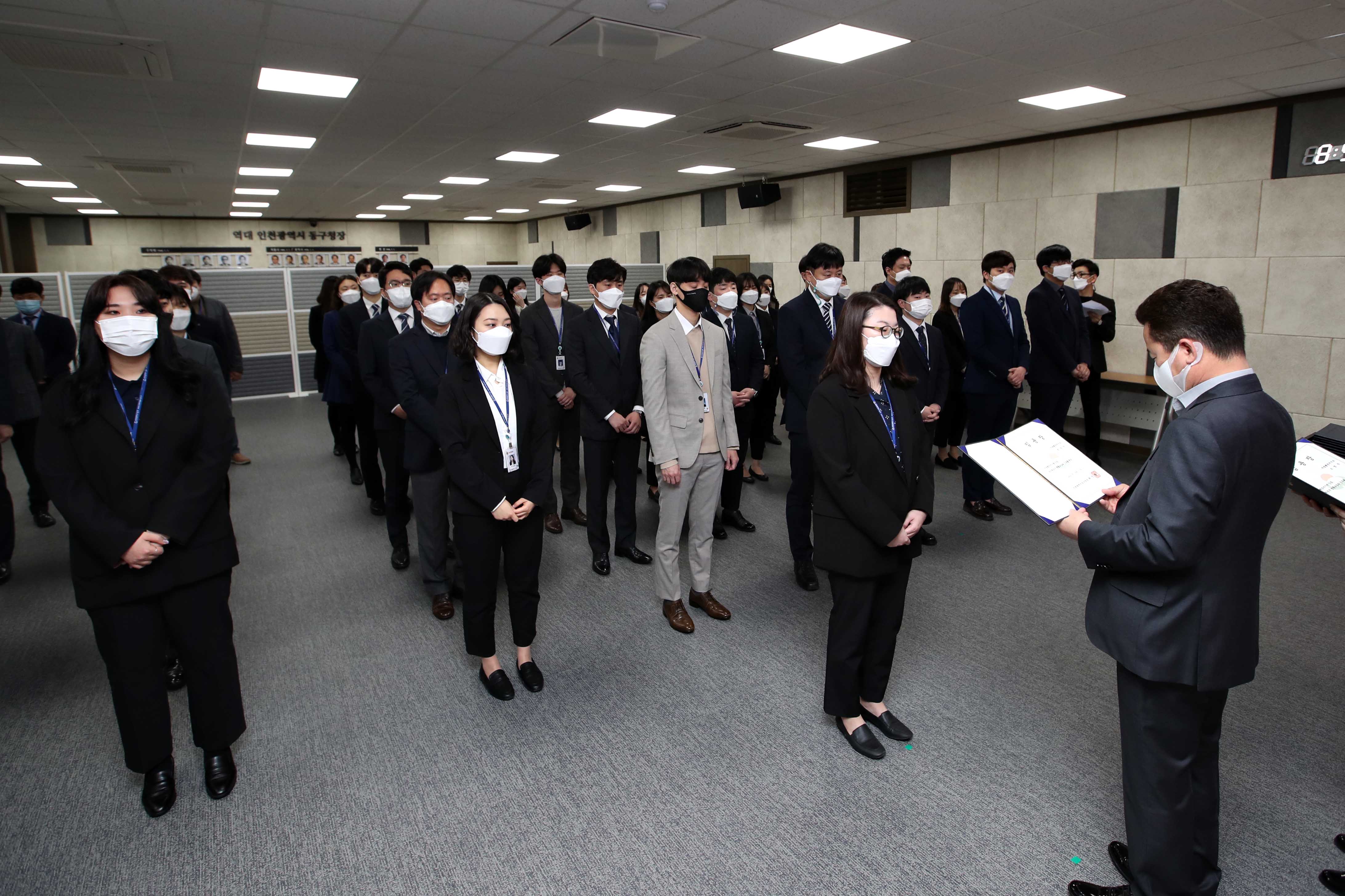 20210401_임용장_수여식7.jpg 이미지