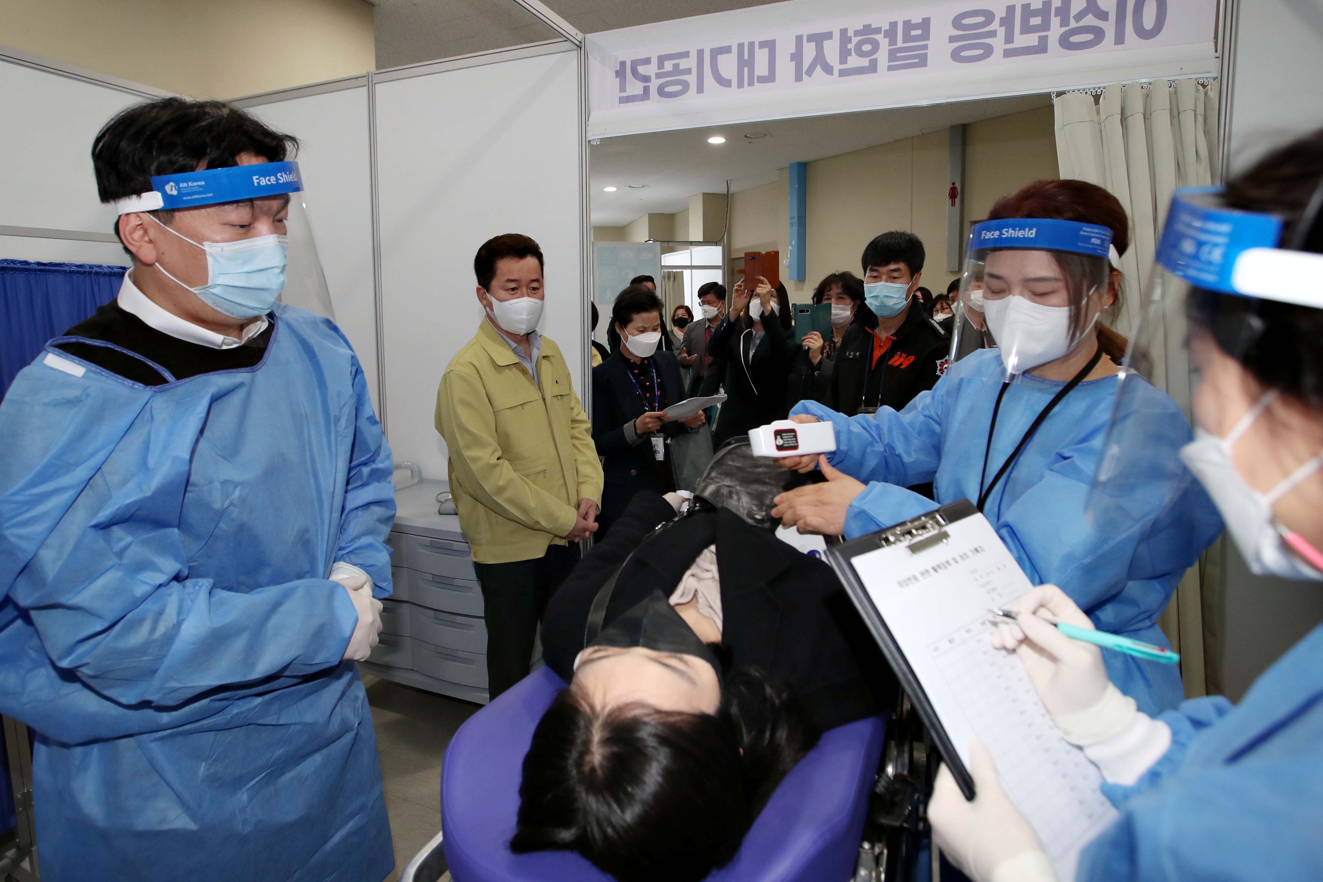 20210408_코로나19_예방접종센터_모의훈련4.jpg 이미지