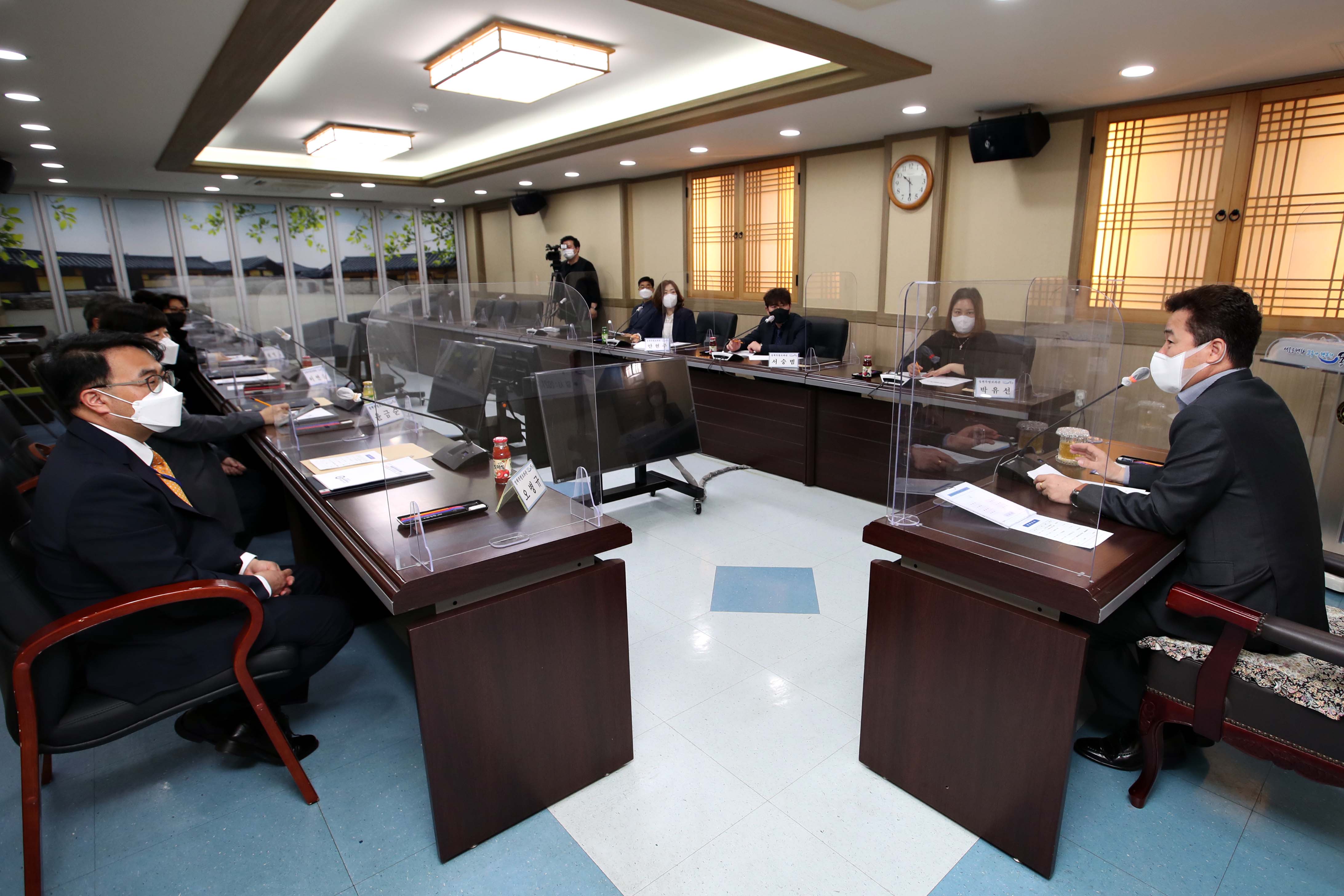 20210409_정책특별보좌관_위촉_및_정책자문회의8.jpg 이미지